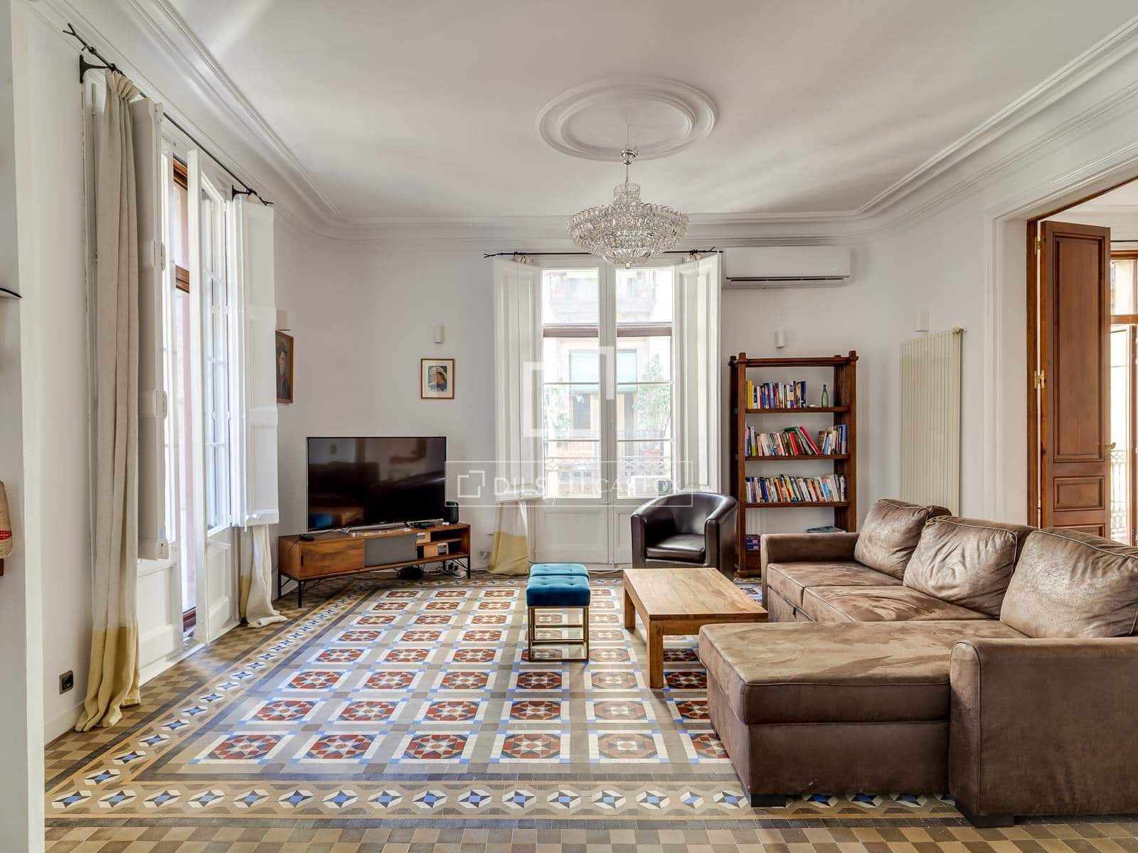 4 soveværelse Lejlighed til salg i Barcelona by - € 895.000 (Ref: 9892936)