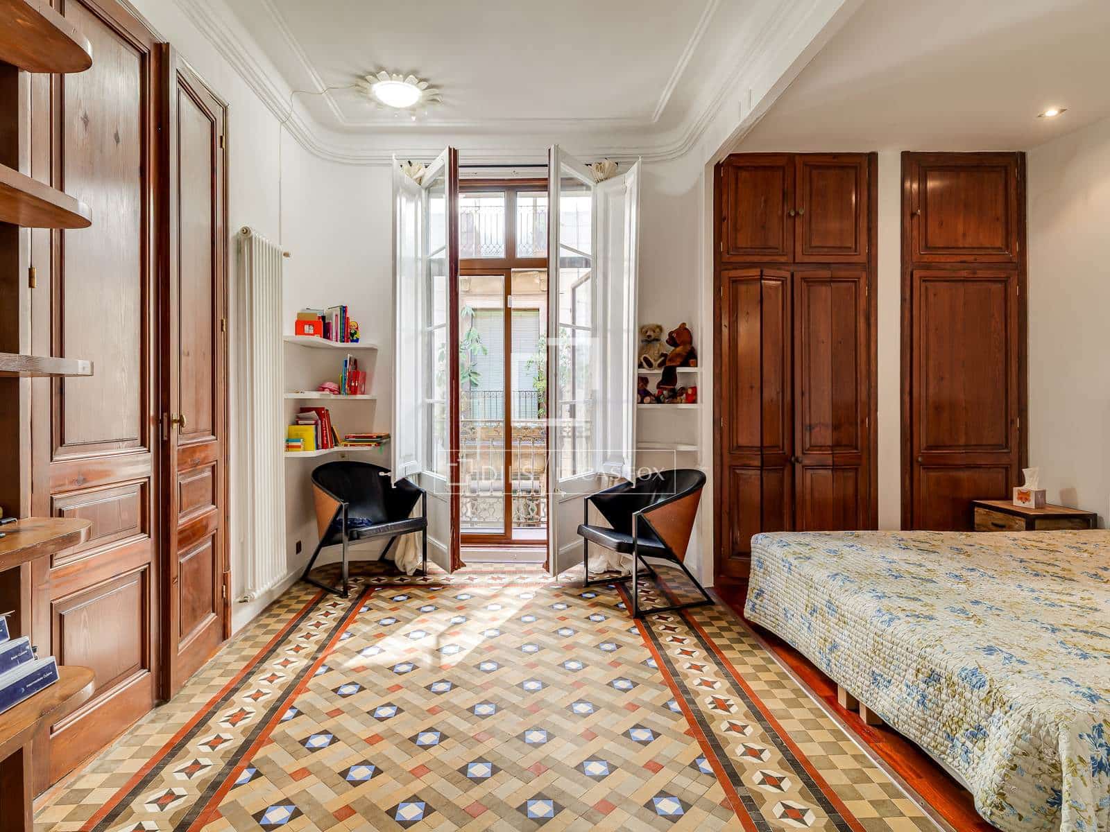 4 soveværelse Lejlighed til salg i Barcelona by - € 895.000 (Ref: 9892936)