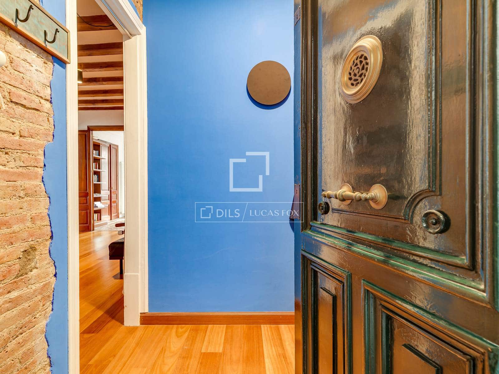 4 soveværelse Lejlighed til salg i Barcelona by - € 895.000 (Ref: 9892936)