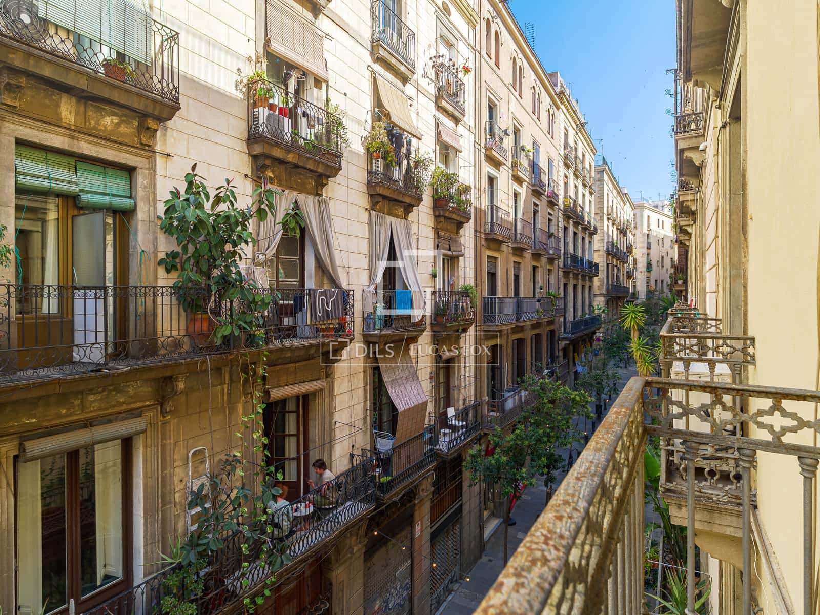 4 soveværelse Lejlighed til salg i Barcelona by - € 895.000 (Ref: 9892936)