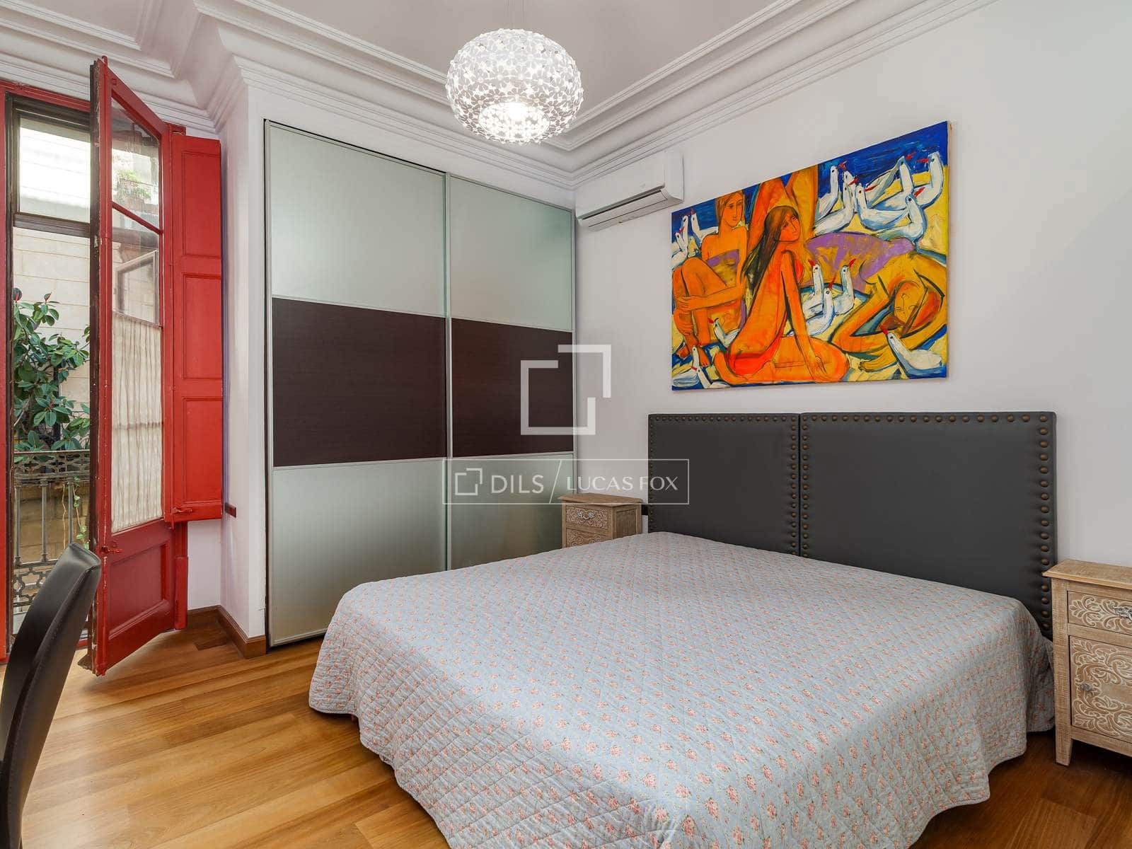 4 soveværelse Lejlighed til salg i Barcelona by - € 895.000 (Ref: 9892936)
