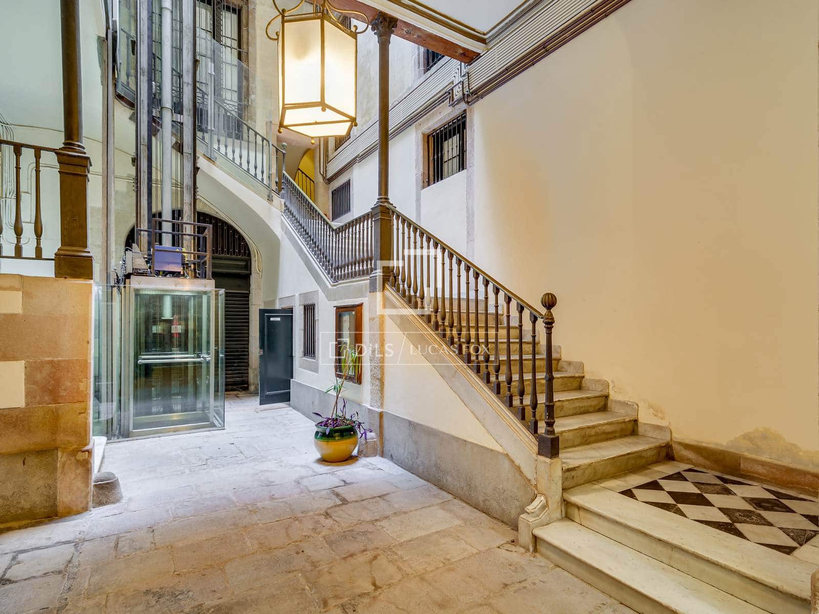 4 soveværelse Lejlighed til salg i Barcelona by - € 895.000 (Ref: 9892936)