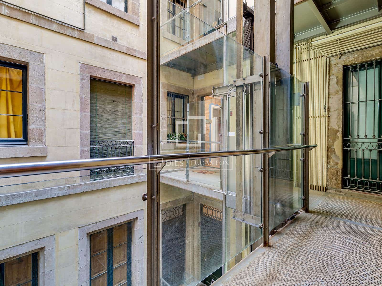 4 soveværelse Lejlighed til salg i Barcelona by - € 895.000 (Ref: 9892936)