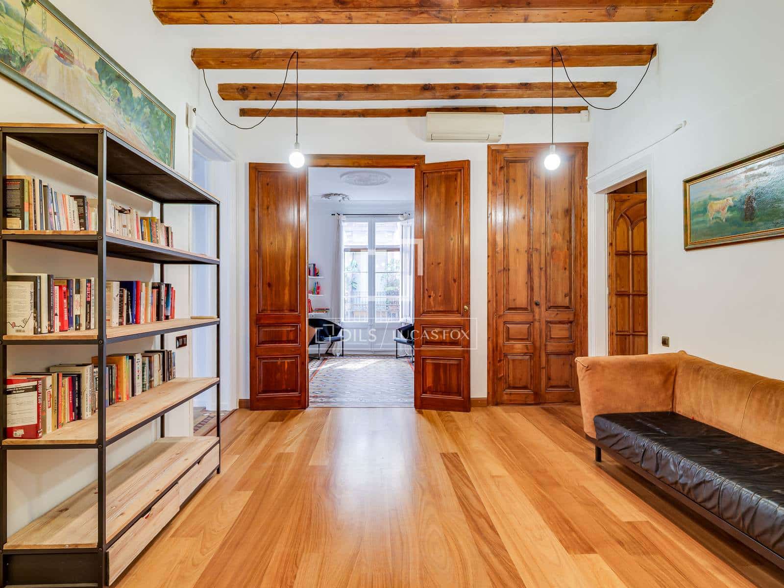 4 soveværelse Lejlighed til salg i Barcelona by - € 895.000 (Ref: 9892936)