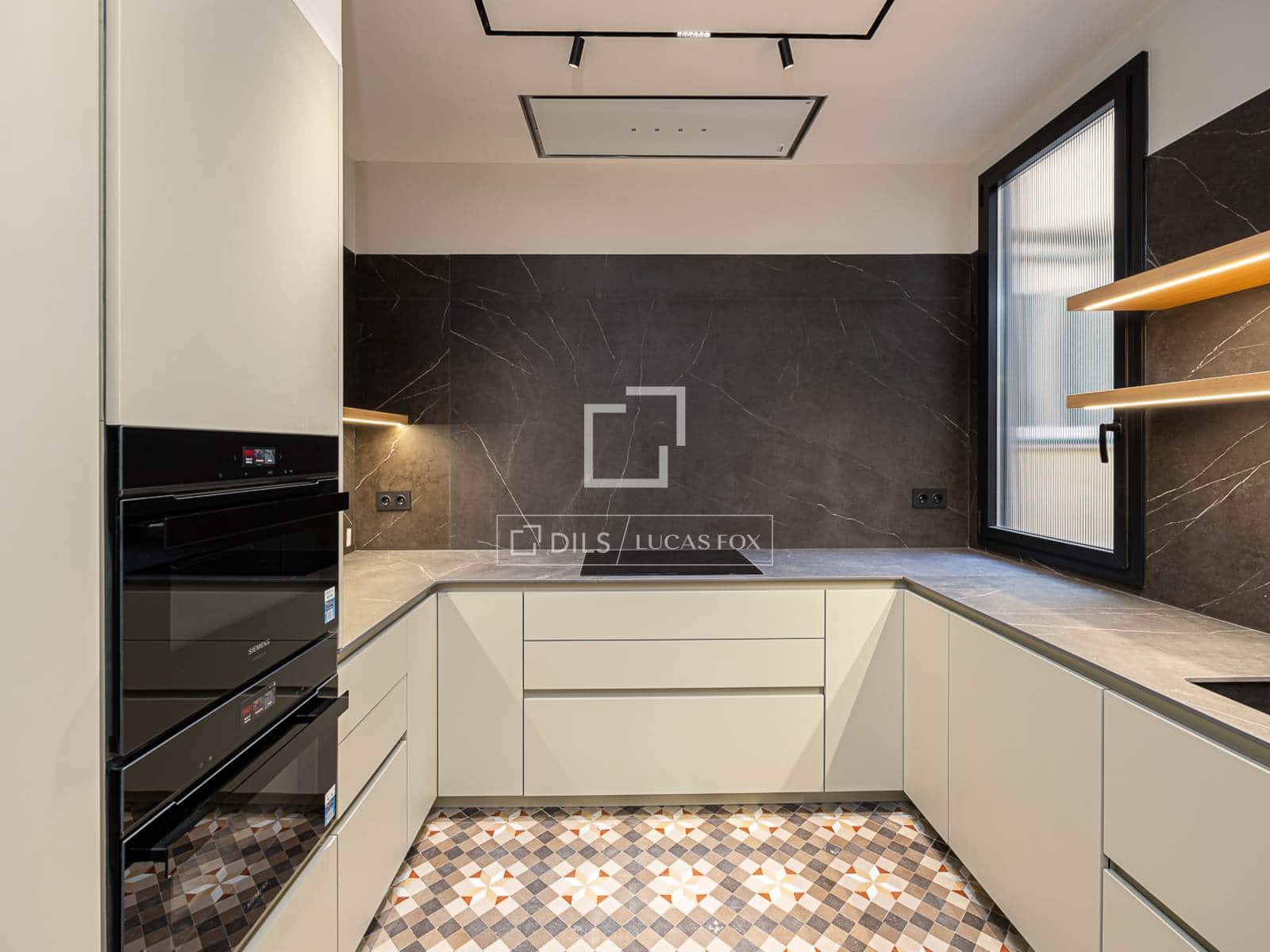 3 sypialnia Apartament na sprzedaż w Miasto Barcelona - 1 080 000 € (Ref: 9892937)