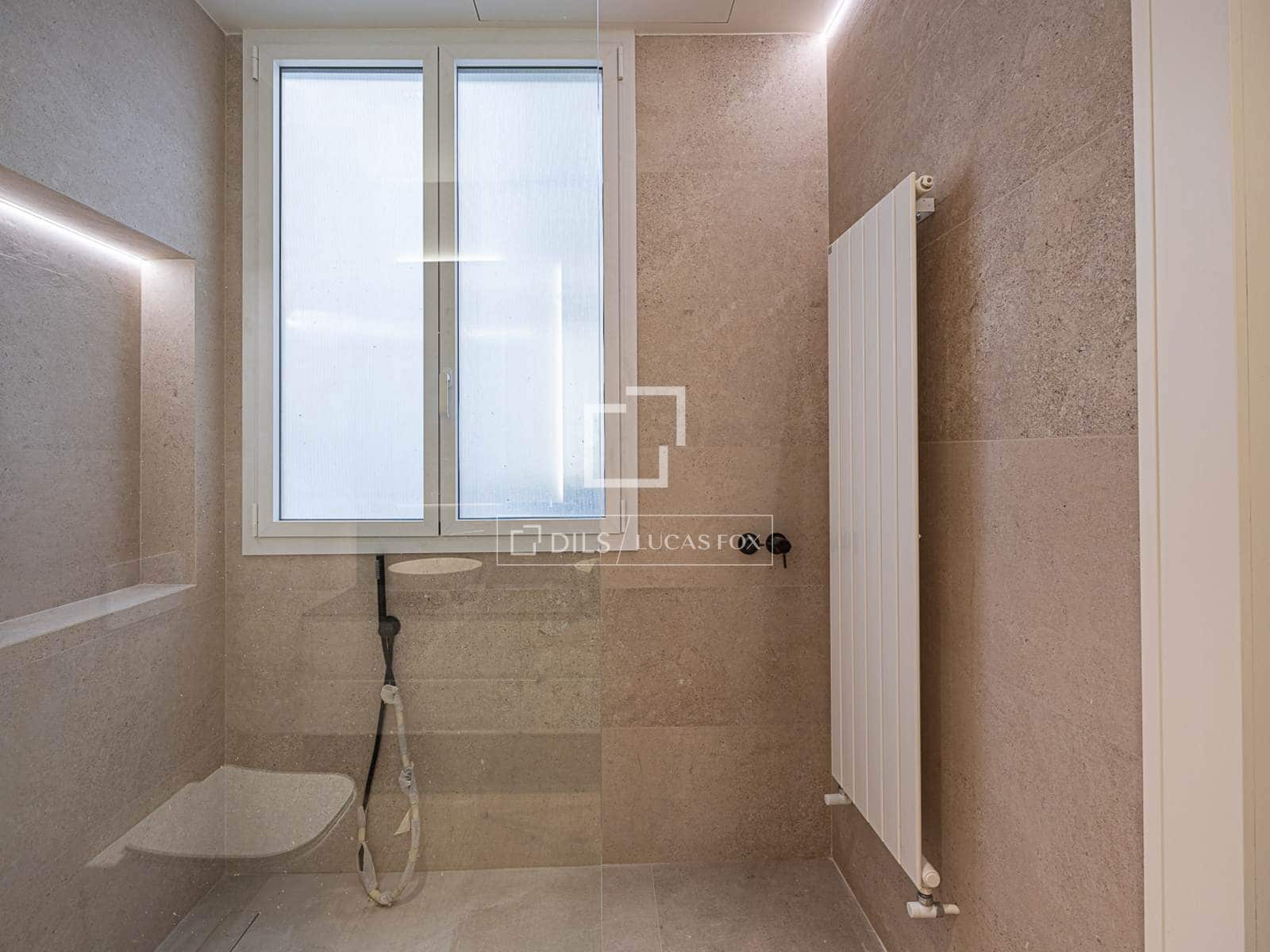 3 sypialnia Apartament na sprzedaż w Miasto Barcelona - 1 080 000 € (Ref: 9892937)