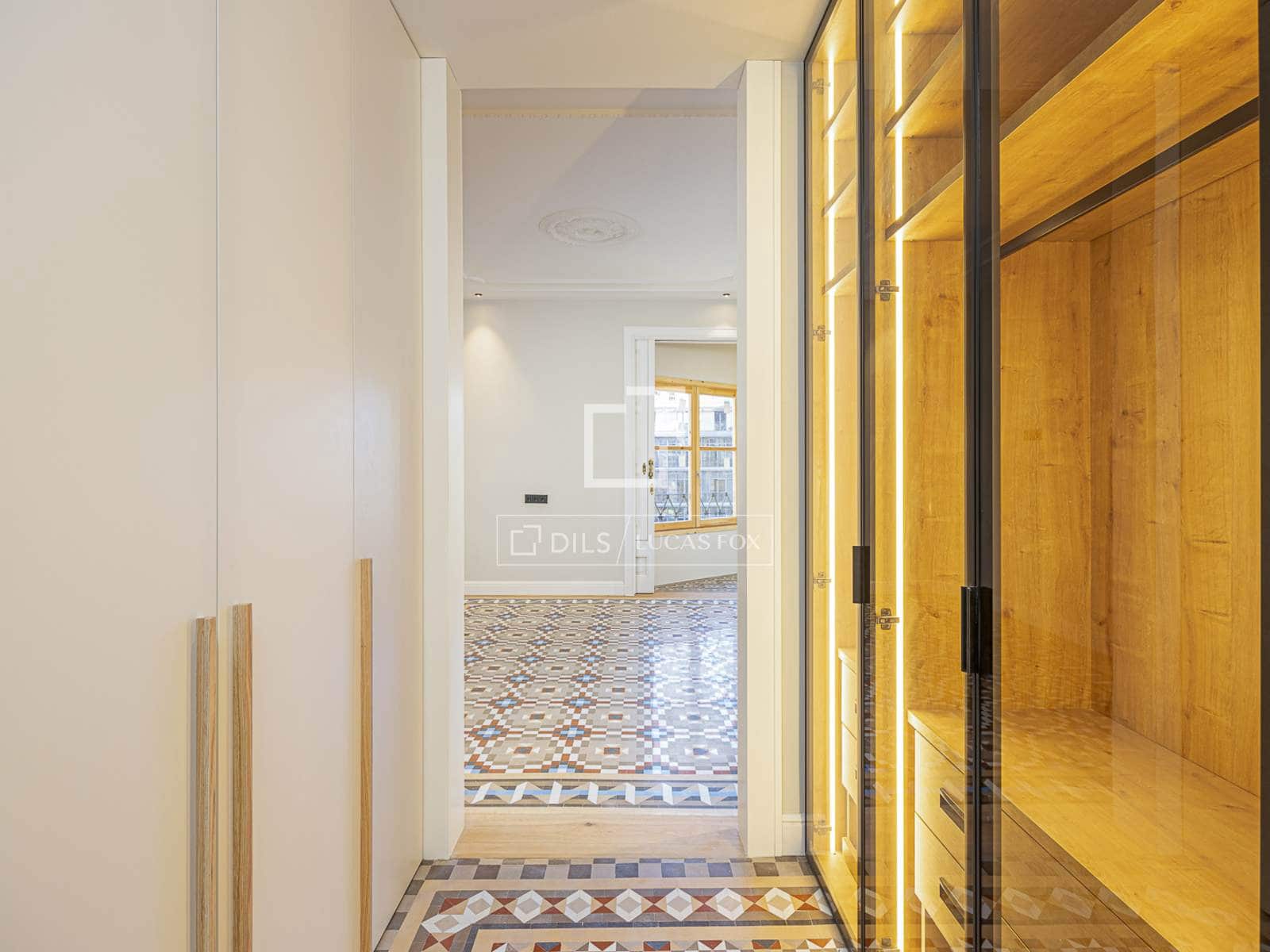 3 sypialnia Apartament na sprzedaż w Miasto Barcelona - 1 080 000 € (Ref: 9892937)
