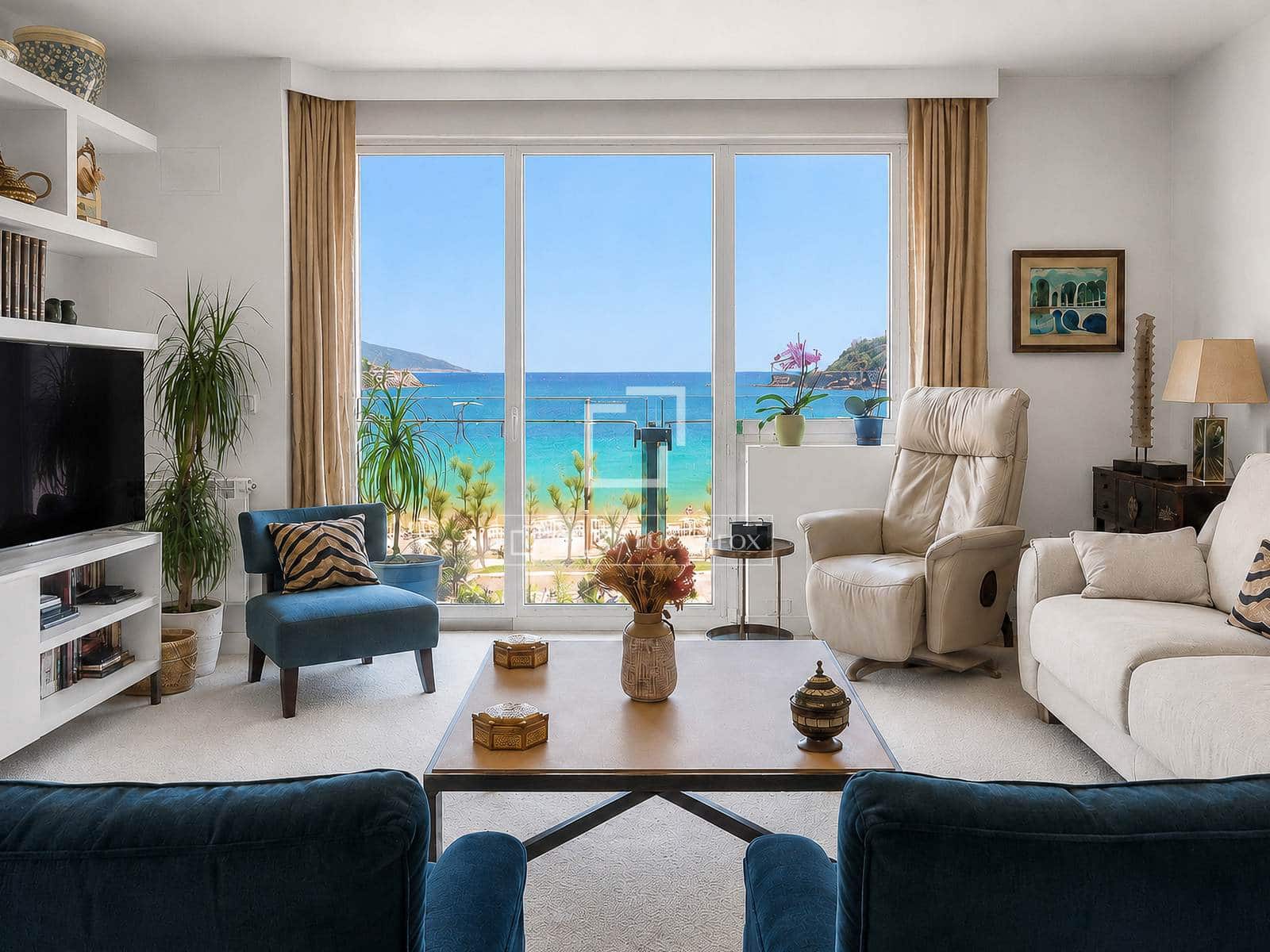 3 bedroom Apartment for sale in Donostia-San Sebastian - € 3,150,000 (Ref: 9892939)
