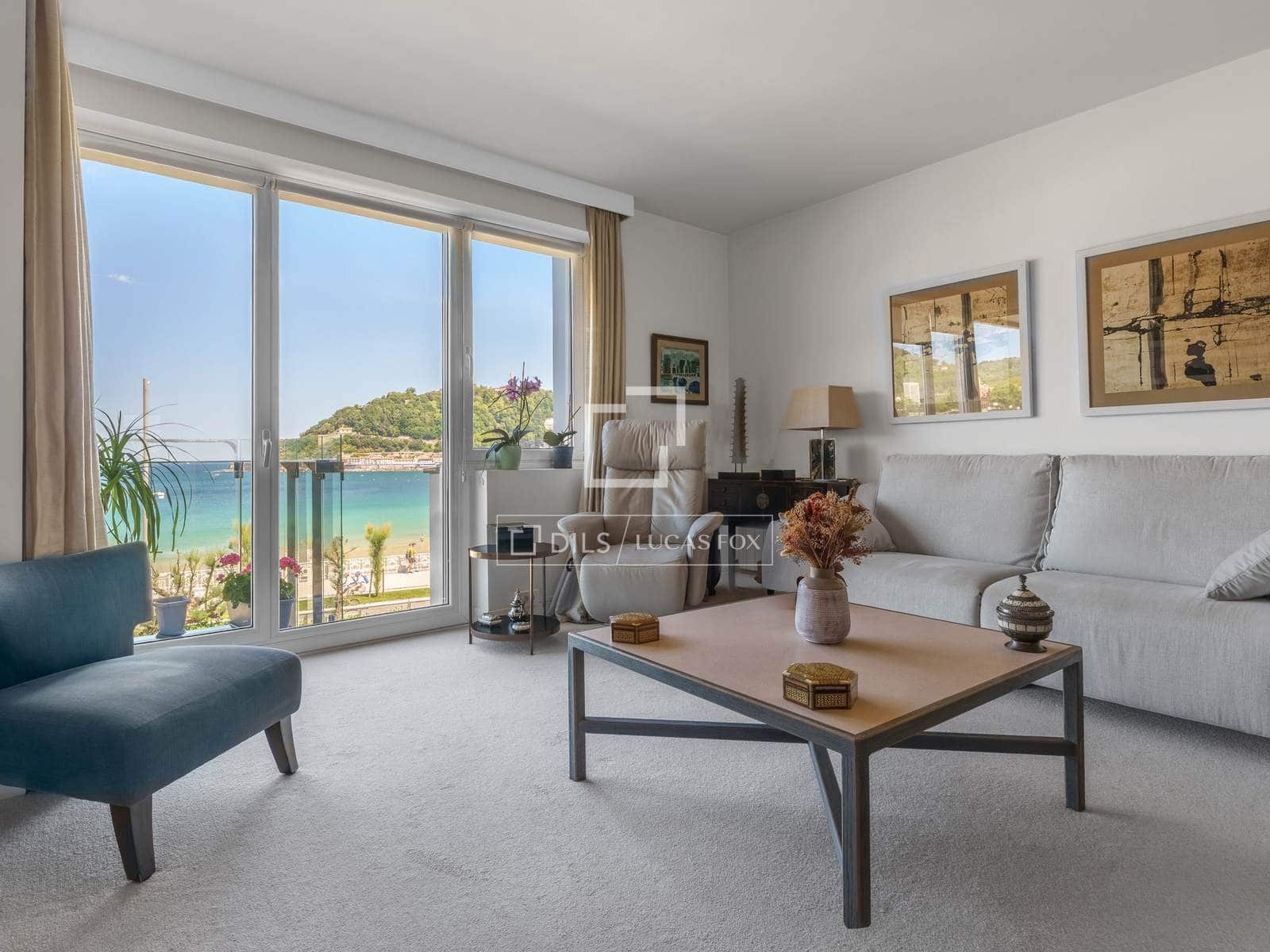 3 bedroom Apartment for sale in Donostia-San Sebastian - € 3,150,000 (Ref: 9892939)