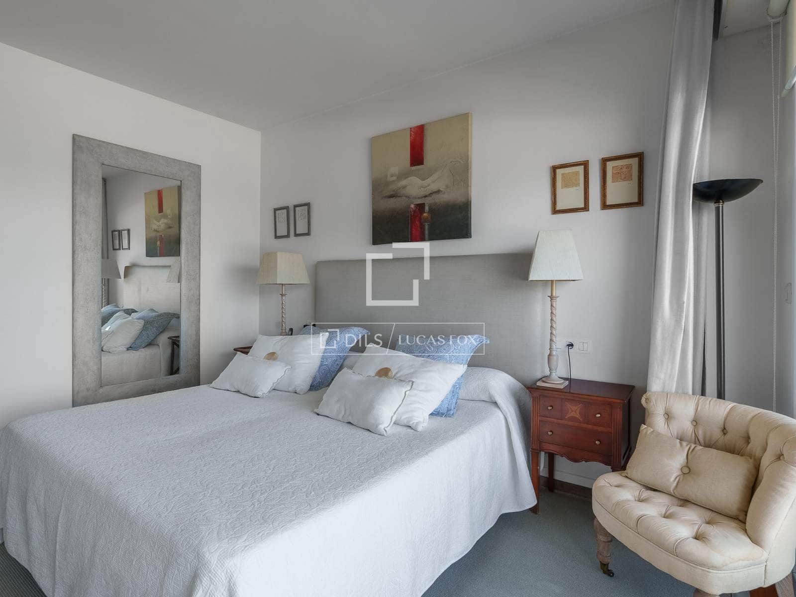 3 bedroom Apartment for sale in Donostia-San Sebastian - € 3,150,000 (Ref: 9892939)
