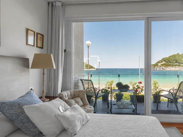 Apartamento de 3 habitaciones en Donostia-San Sebastián en venta con garaje - 2.950.000 € (Ref: 9892939)