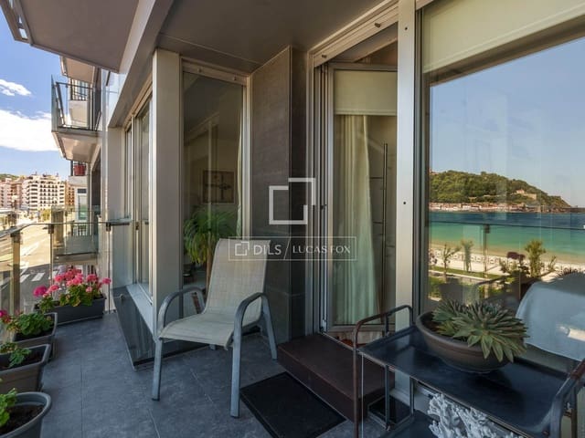 Apartamento de 3 habitaciones en Donostia-San Sebastián en venta con garaje - 2.950.000 € (Ref: 9892939)