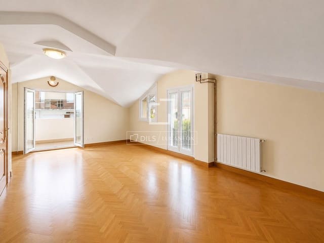 4 soverom Leilighet til salgs i Donostia-San Sebastián - € 1 698 000 (Ref: 9892940)