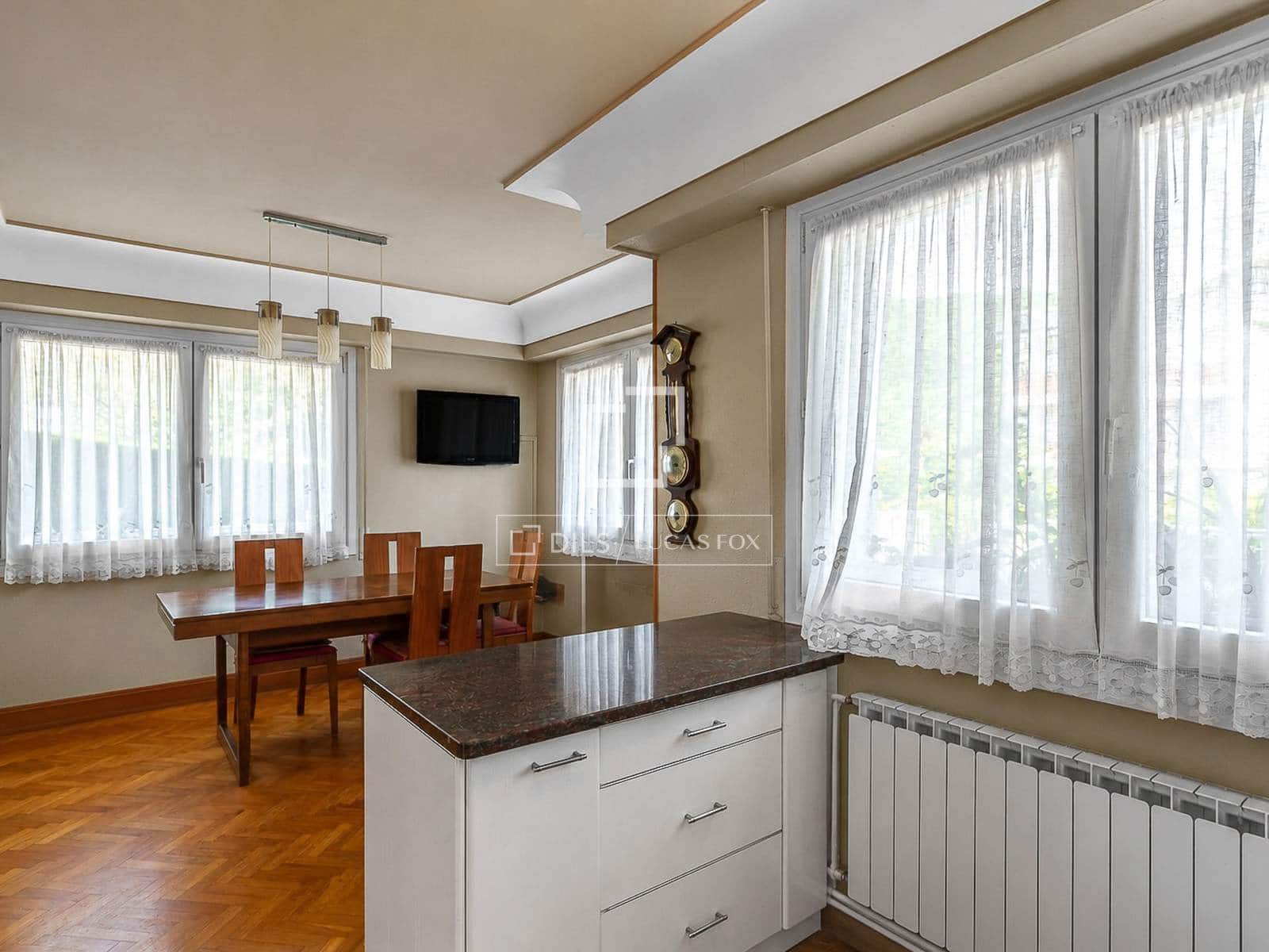 4 Zimmer Apartment zu verkaufen in Donostia-San Sebastian mit Pool Garage - 1.698.000 € (Ref: 9892940)