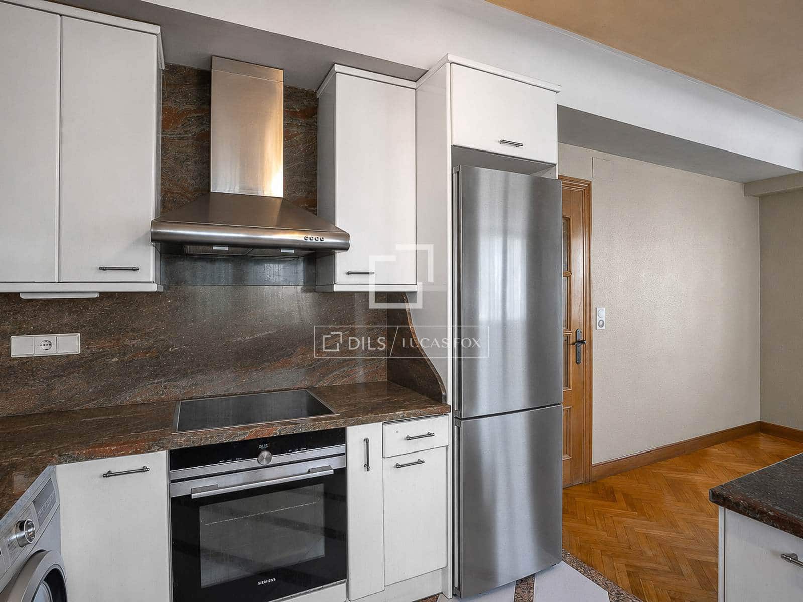 4 Zimmer Apartment zu verkaufen in Donostia-San Sebastian mit Pool Garage - 1.698.000 € (Ref: 9892940)