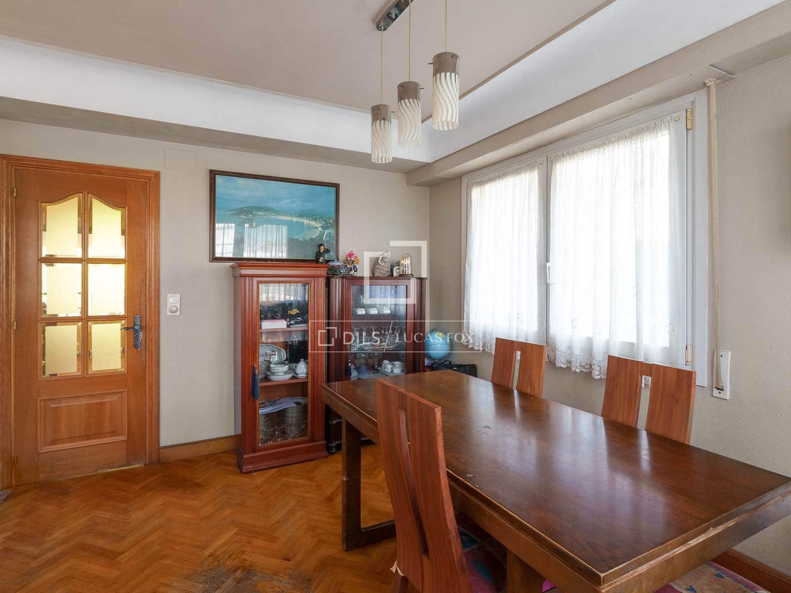 4 Zimmer Apartment zu verkaufen in Donostia-San Sebastian mit Pool Garage - 1.698.000 € (Ref: 9892940)