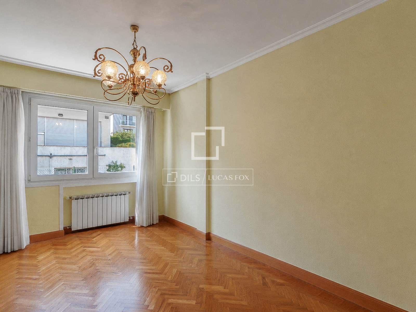 4 Zimmer Apartment zu verkaufen in Donostia-San Sebastian mit Pool Garage - 1.698.000 € (Ref: 9892940)