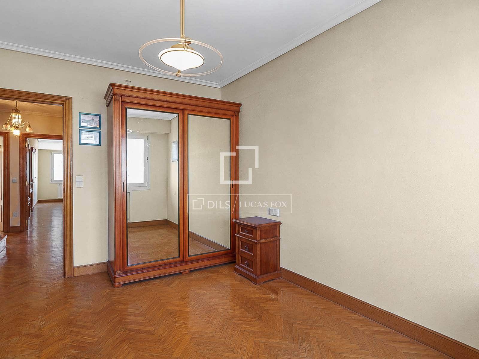 4 Zimmer Apartment zu verkaufen in Donostia-San Sebastian mit Pool Garage - 1.698.000 € (Ref: 9892940)