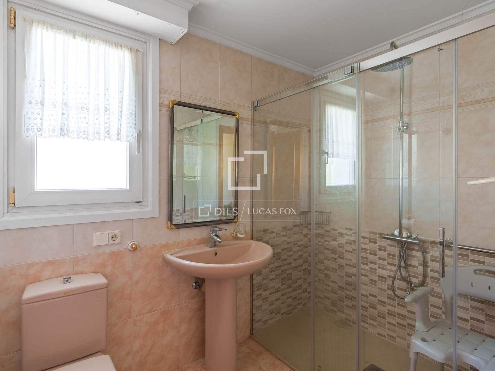 4 Zimmer Apartment zu verkaufen in Donostia-San Sebastian mit Pool Garage - 1.698.000 € (Ref: 9892940)