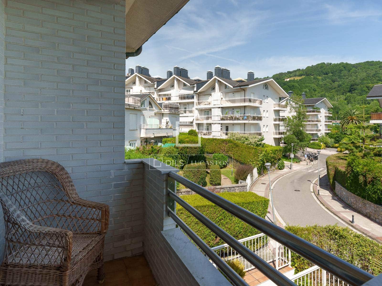 4 Zimmer Apartment zu verkaufen in Donostia-San Sebastian mit Pool Garage - 1.698.000 € (Ref: 9892940)
