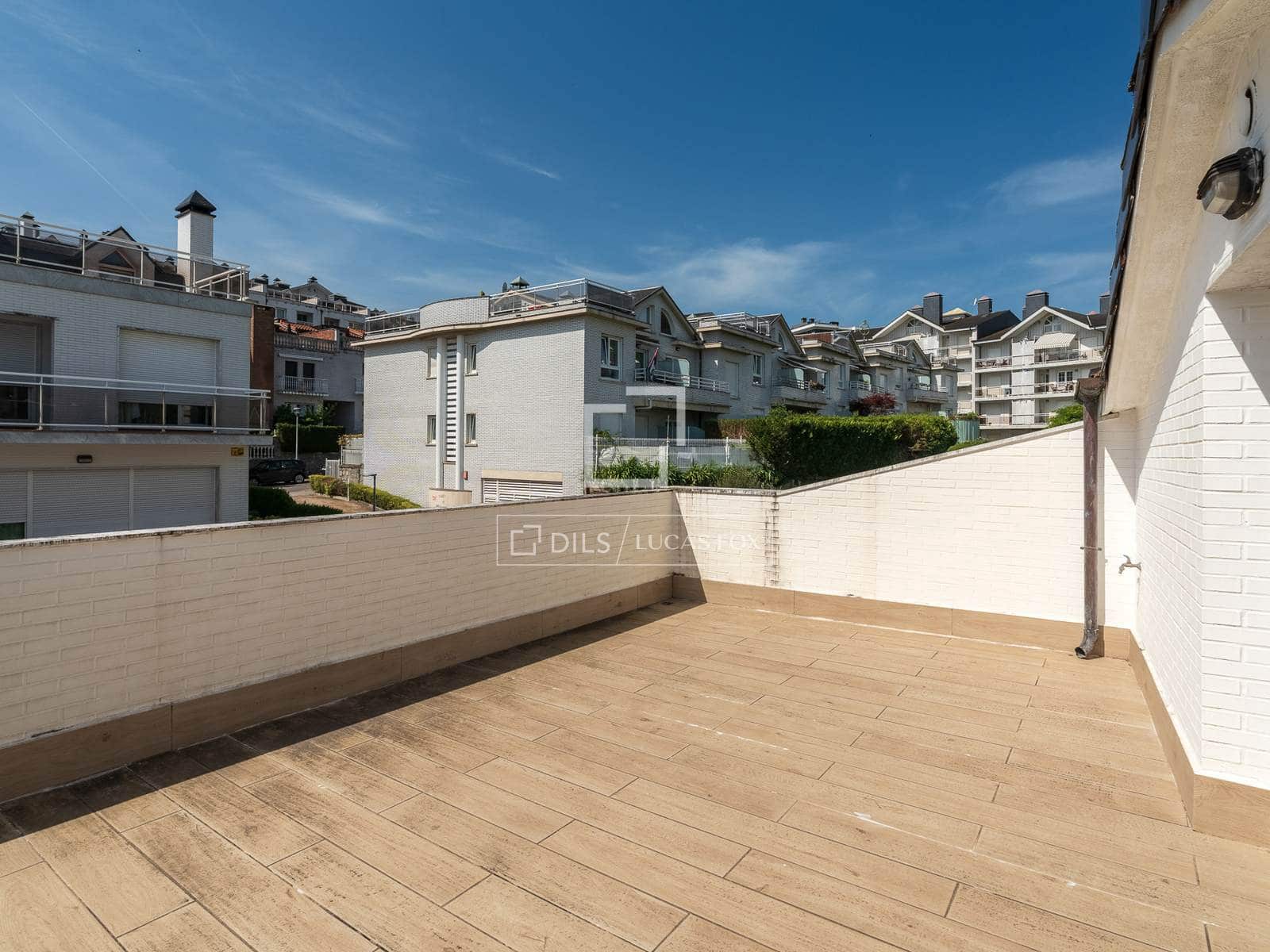 4 Zimmer Apartment zu verkaufen in Donostia-San Sebastian mit Pool Garage - 1.698.000 € (Ref: 9892940)