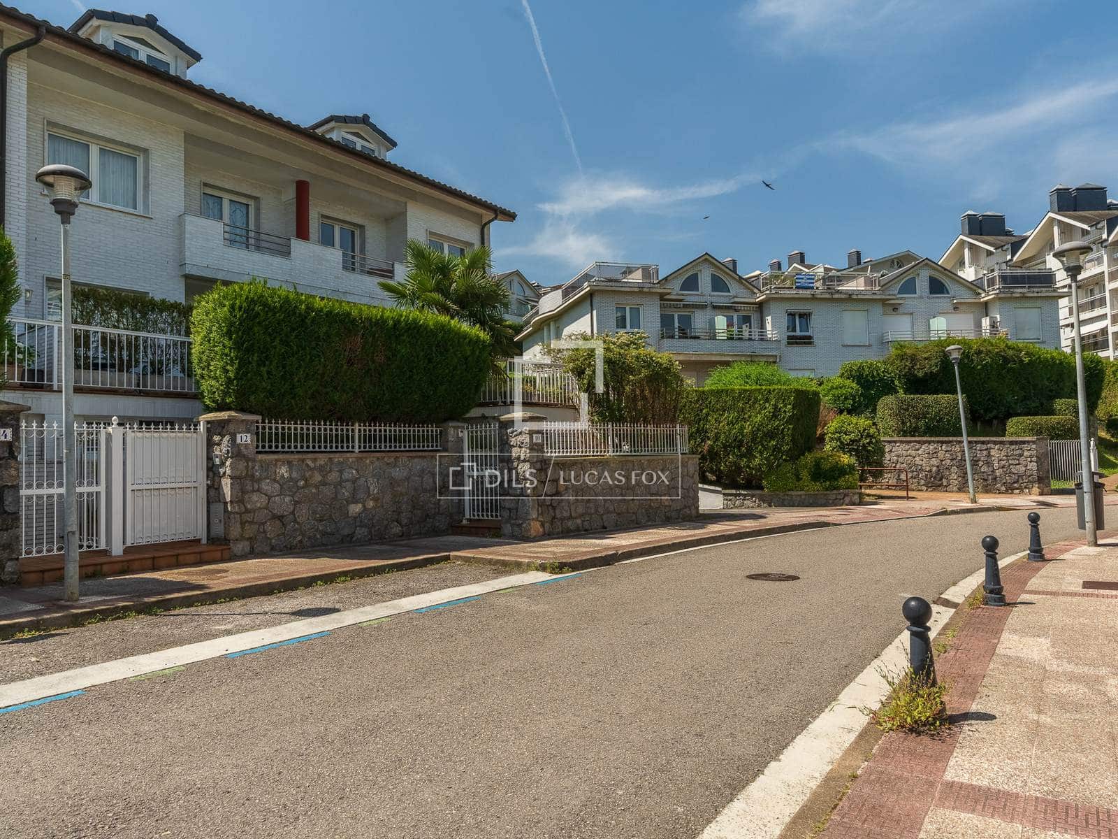 4 Zimmer Apartment zu verkaufen in Donostia-San Sebastian mit Pool Garage - 1.698.000 € (Ref: 9892940)