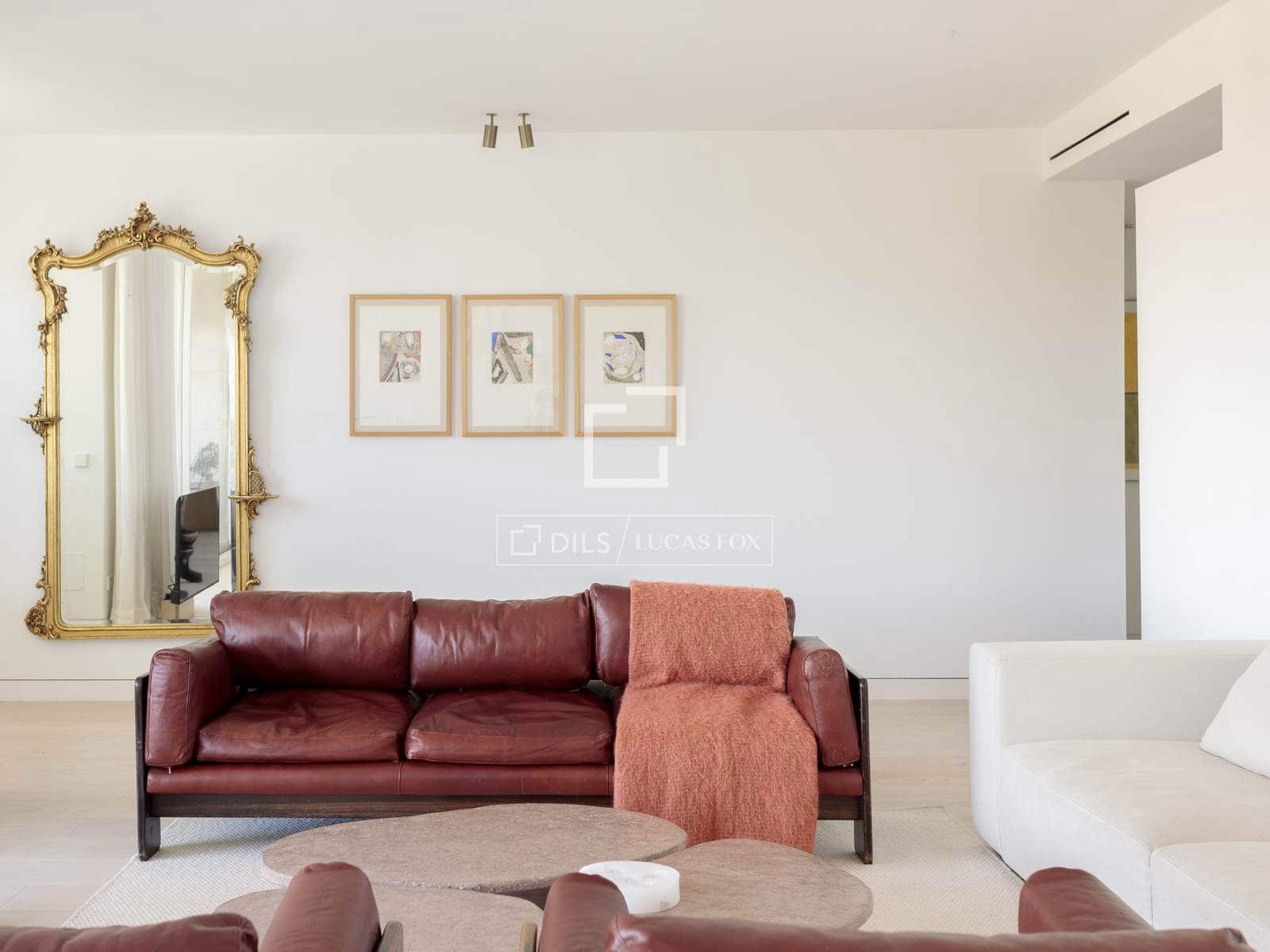 3 Zimmer Apartment zu vermieten in Madrid Stadt mit Pool Garage - 4.200 € (Ref: 9893056)