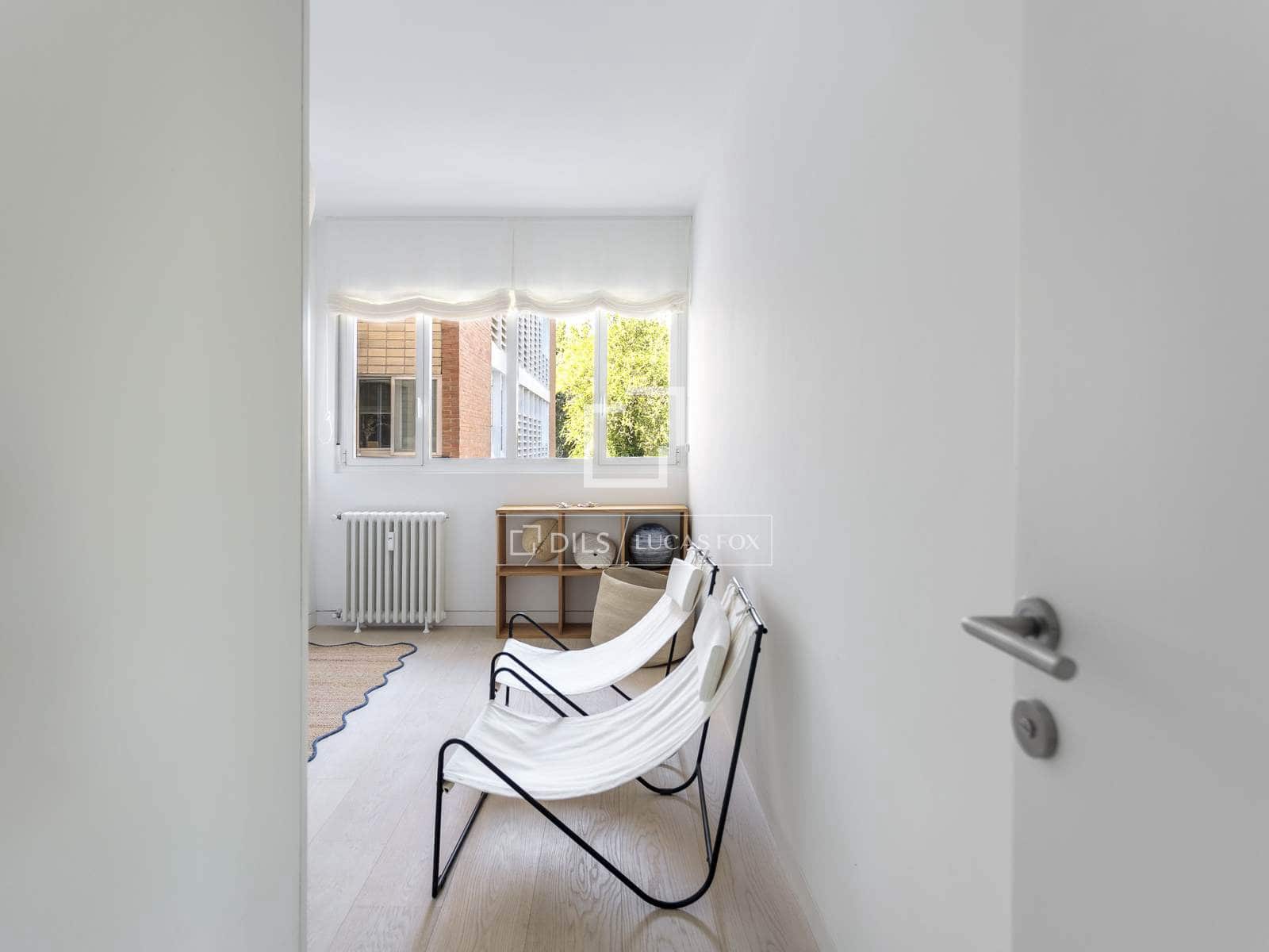 3 Zimmer Apartment zu vermieten in Madrid Stadt mit Pool Garage - 4.200 € (Ref: 9893056)