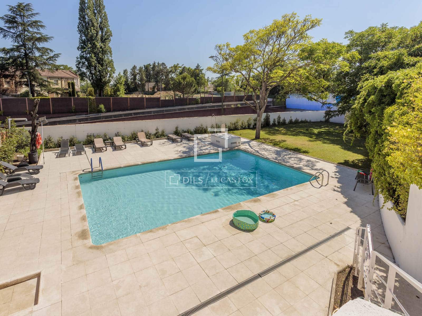 3 Zimmer Apartment zu vermieten in Madrid Stadt mit Pool Garage - 4.200 € (Ref: 9893056)
