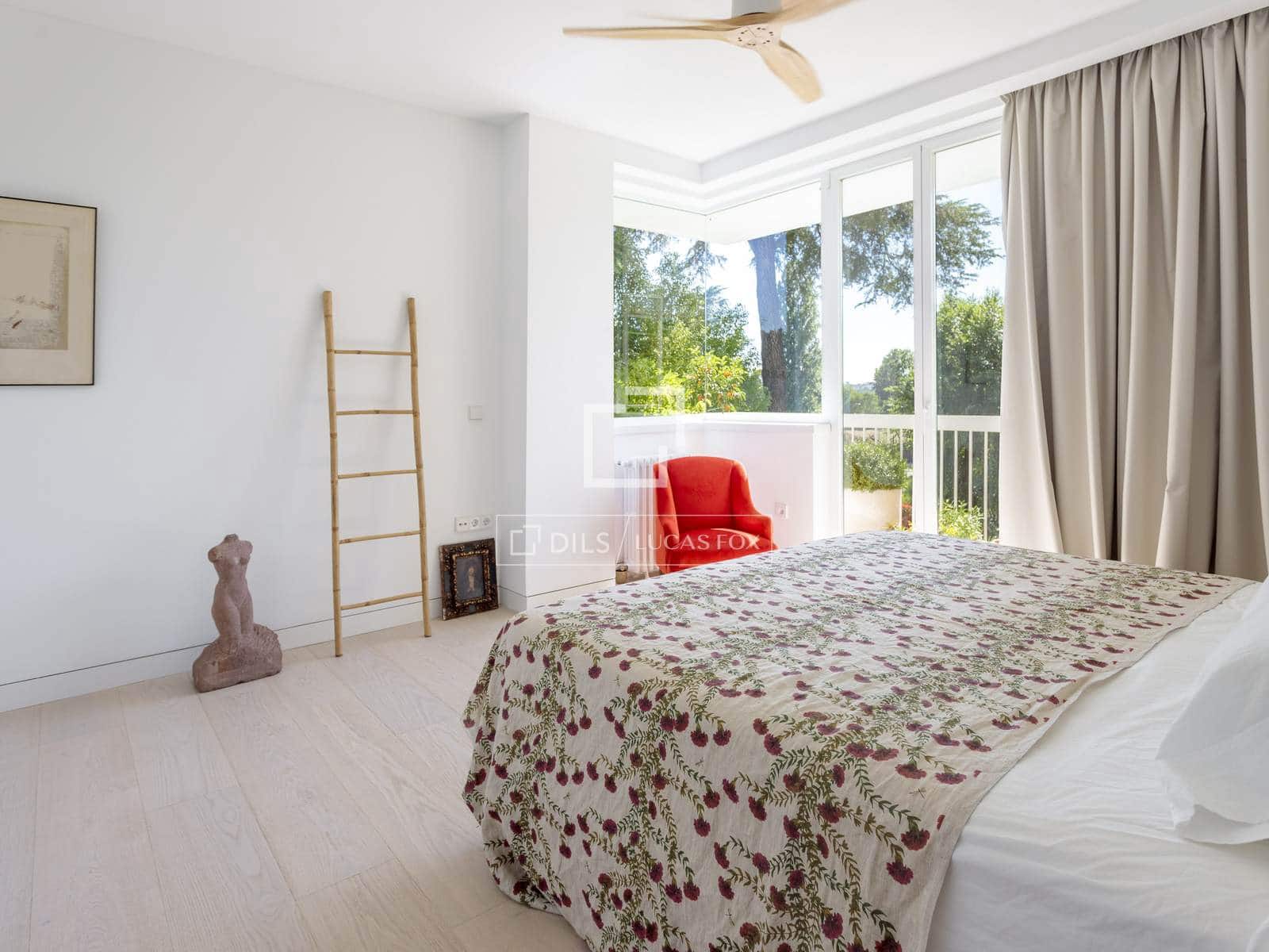 3 Zimmer Apartment zu vermieten in Madrid Stadt mit Pool Garage - 4.200 € (Ref: 9893056)