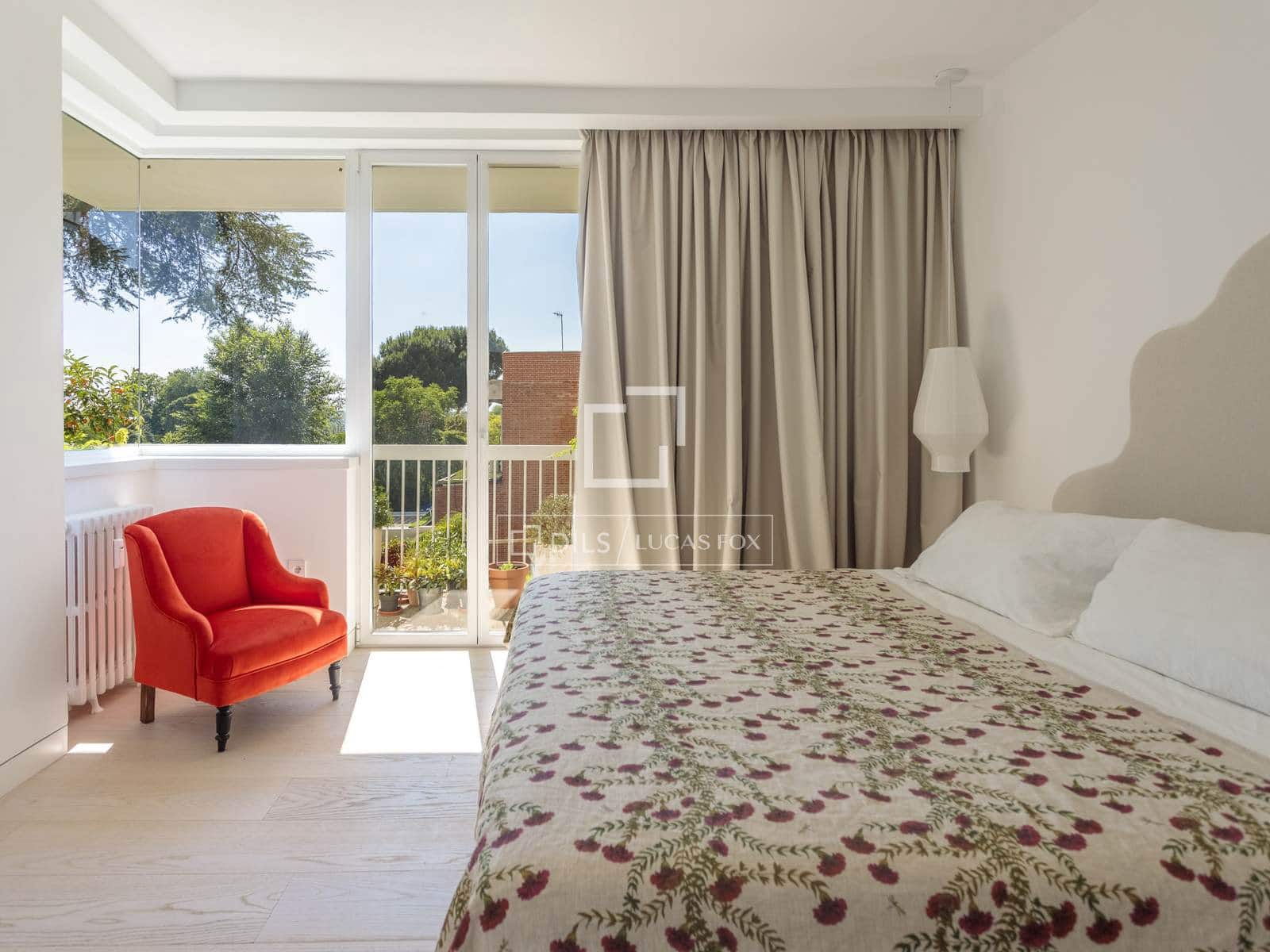 3 Zimmer Apartment zu vermieten in Madrid Stadt mit Pool Garage - 4.200 € (Ref: 9893056)