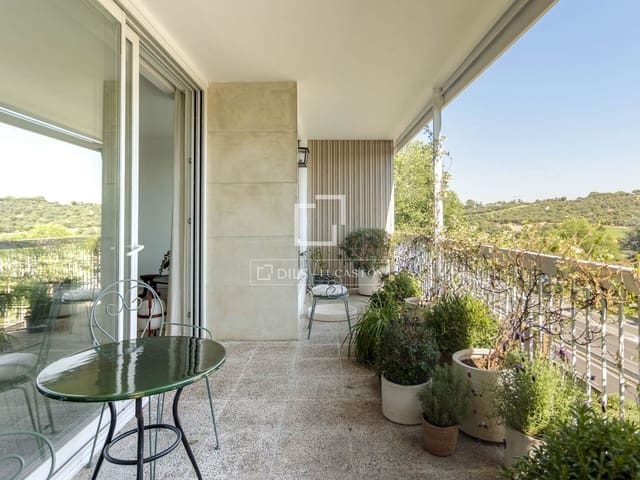3 Zimmer Apartment zu vermieten in Madrid Stadt mit Pool Garage - 4.200 € (Ref: 9893056)
