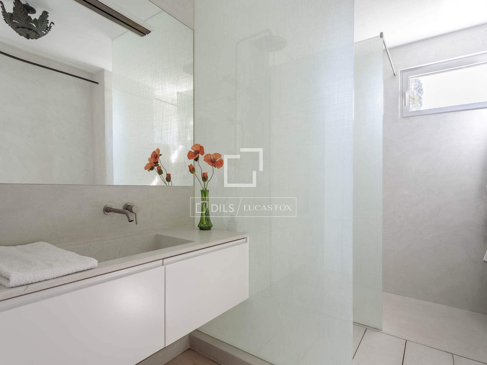 3 Zimmer Apartment zu vermieten in Madrid Stadt mit Pool Garage - 4.200 € (Ref: 9893056)