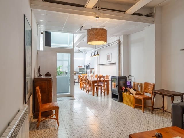 5 bedroom Villa for sale in En Corts, Valencia city - € 795,000 (Ref: 9893058)