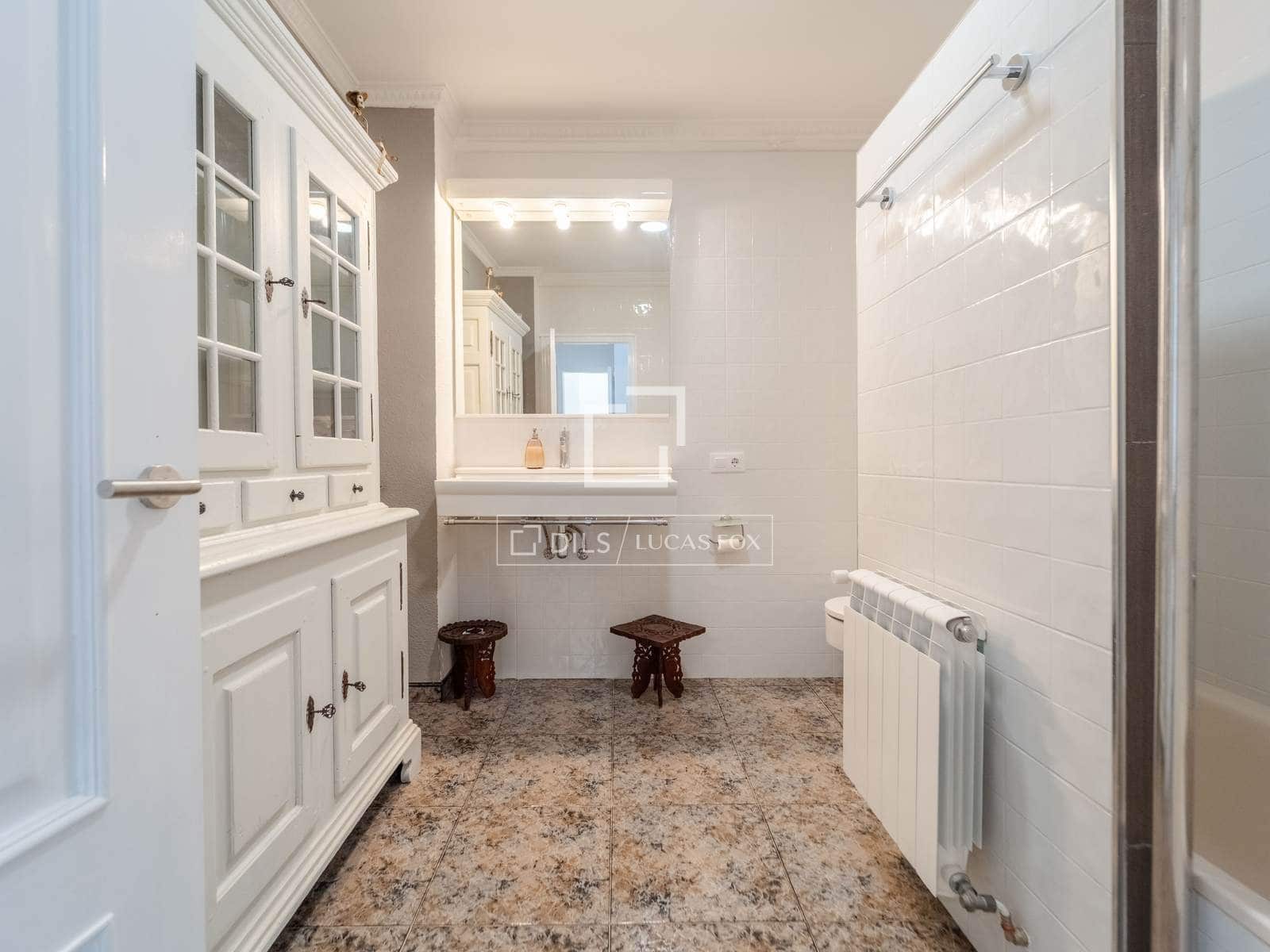 5 soveværelse Villa til salg i Valencia by - € 795.000 (Ref: 9893058)
