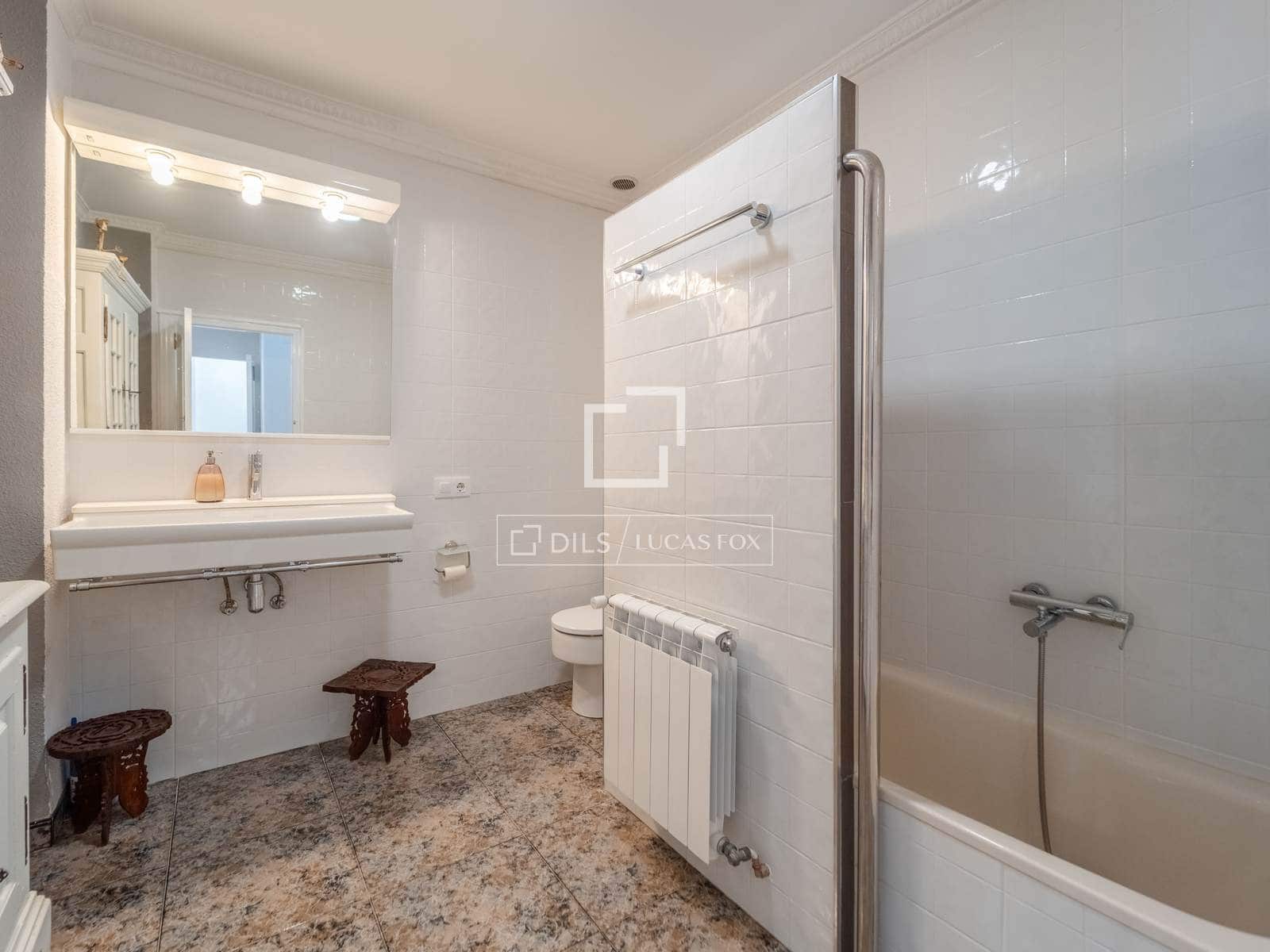 5 soveværelse Villa til salg i Valencia by - € 795.000 (Ref: 9893058)
