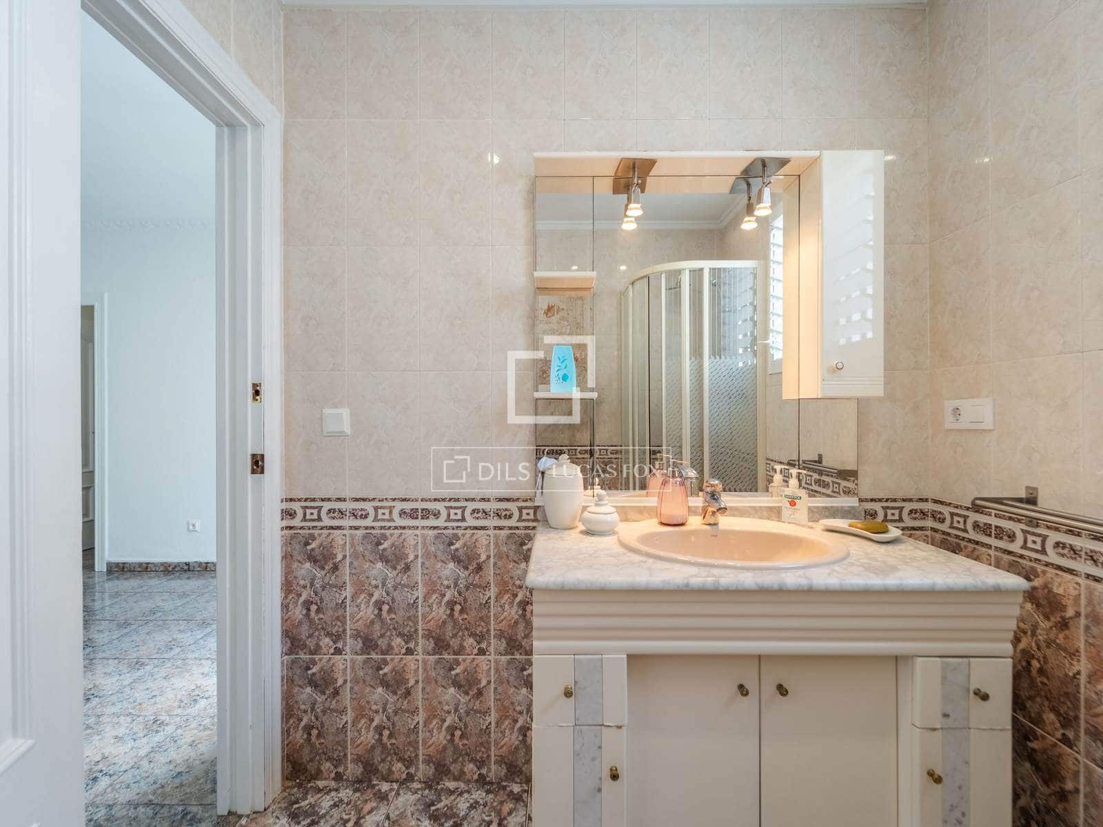 5 soveværelse Villa til salg i Valencia by - € 795.000 (Ref: 9893058)