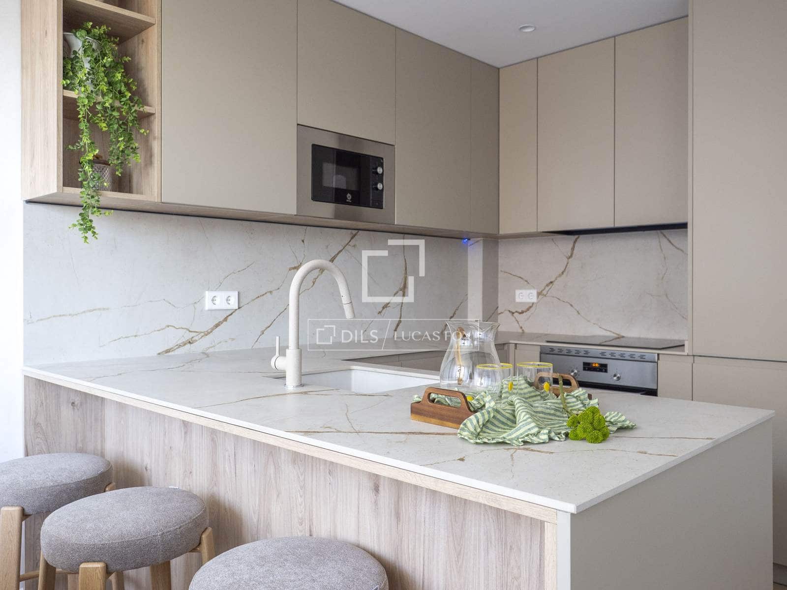 Apartamento de 4 habitaciones en Madrid ciudad en venta - 1.190.000 € (Ref: 9893059)