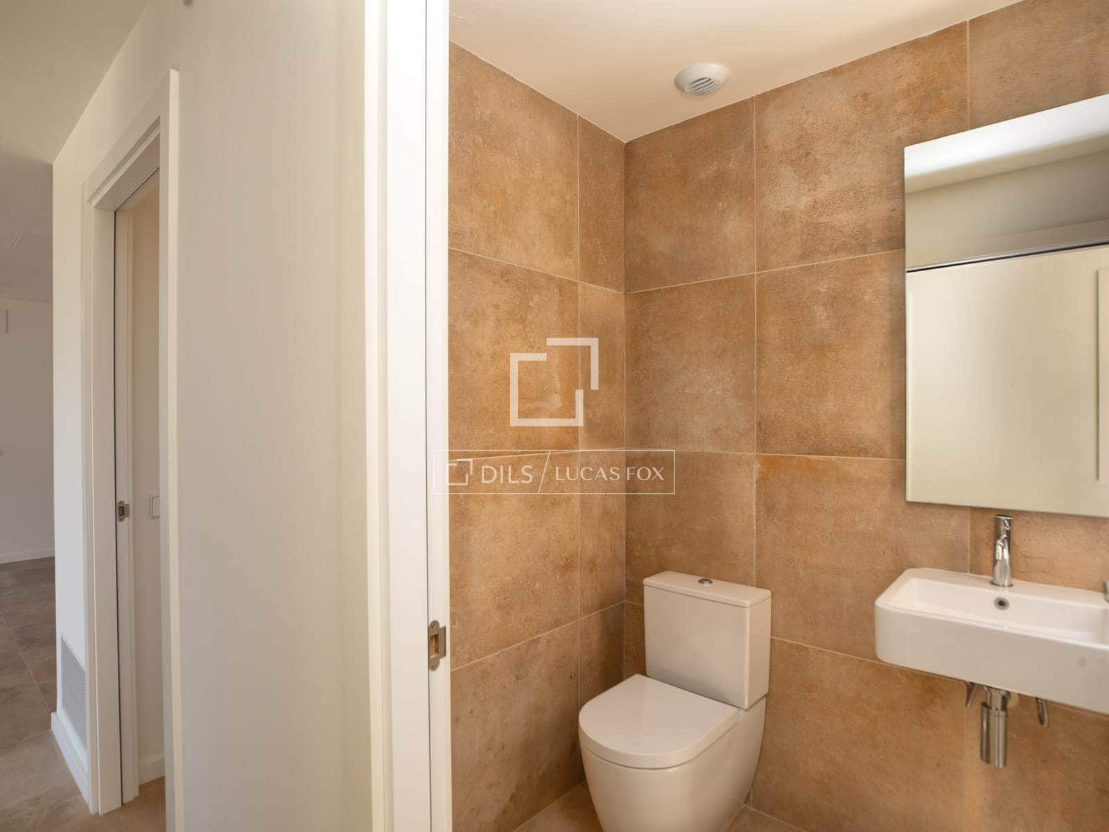 4 bedroom Villa for sale in Sa Riera with pool - € 823,000 (Ref: 9893185)