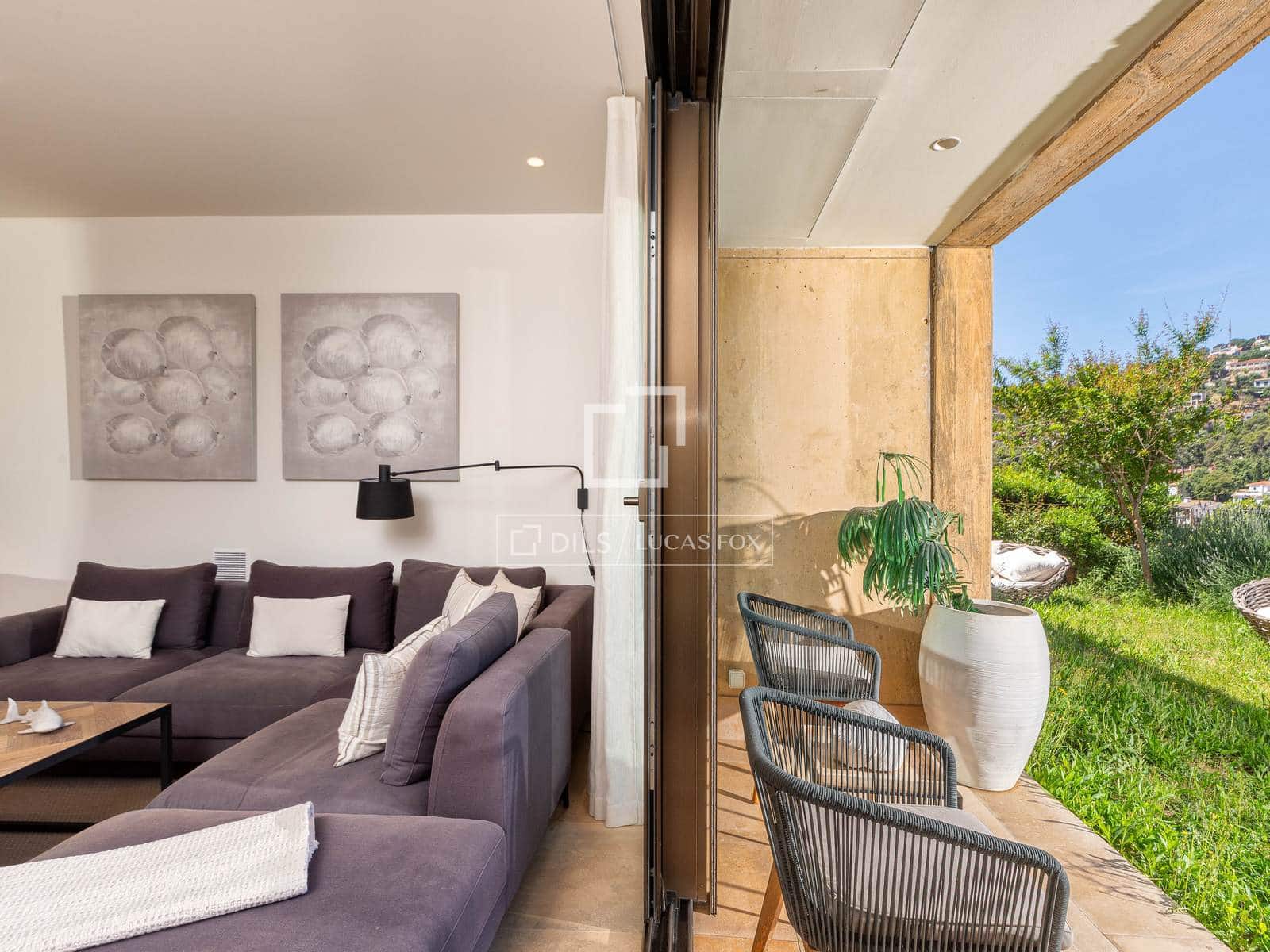 4 sovrum Villa till salu i Sa Riera med pool - 755 000 € (Ref: 9893187)