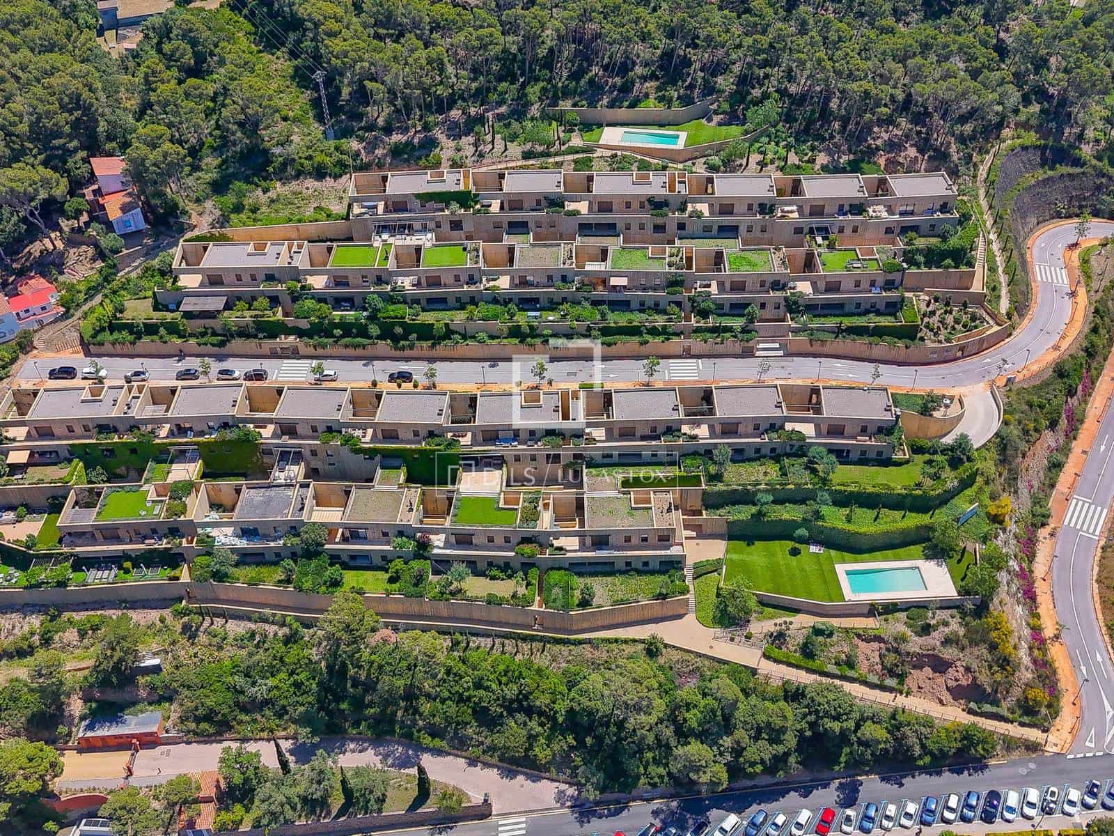 4 bedroom Villa for sale in Sa Riera with pool - € 765,000 (Ref: 9893189)