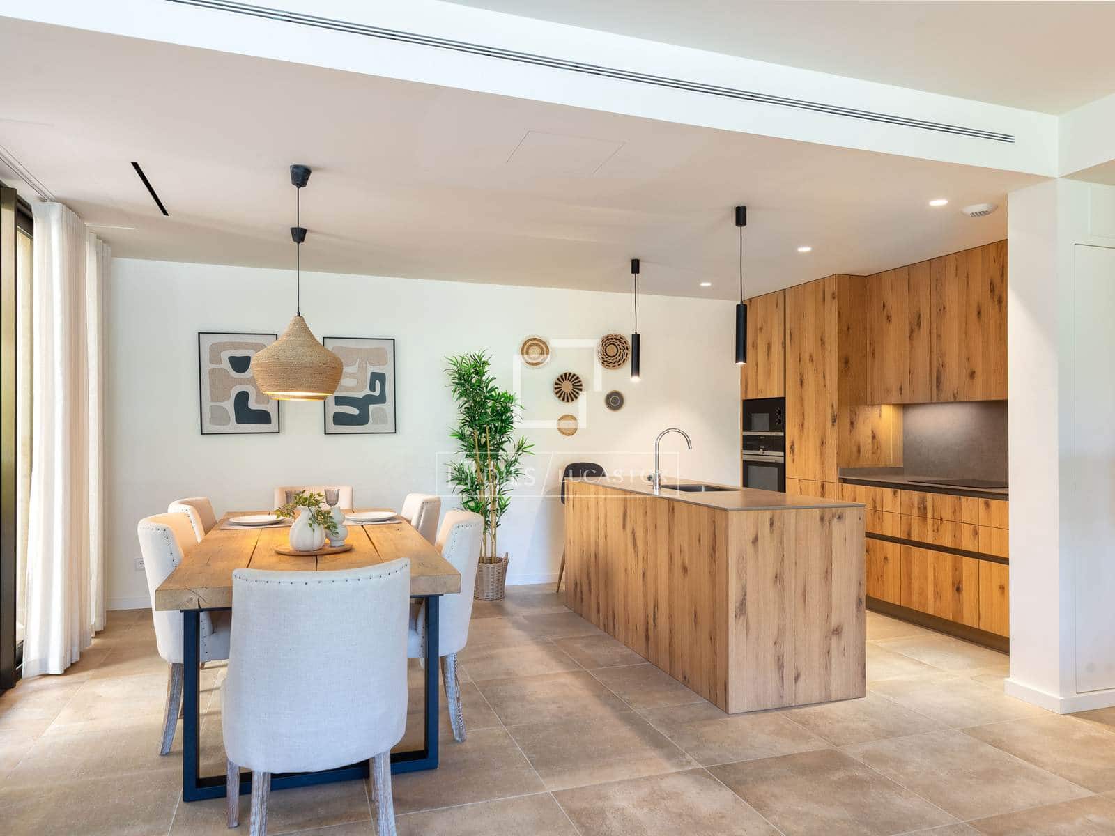 4 Zimmer Villa zu verkaufen in Sa Riera mit Pool - 775.000 € (Ref: 9893190)