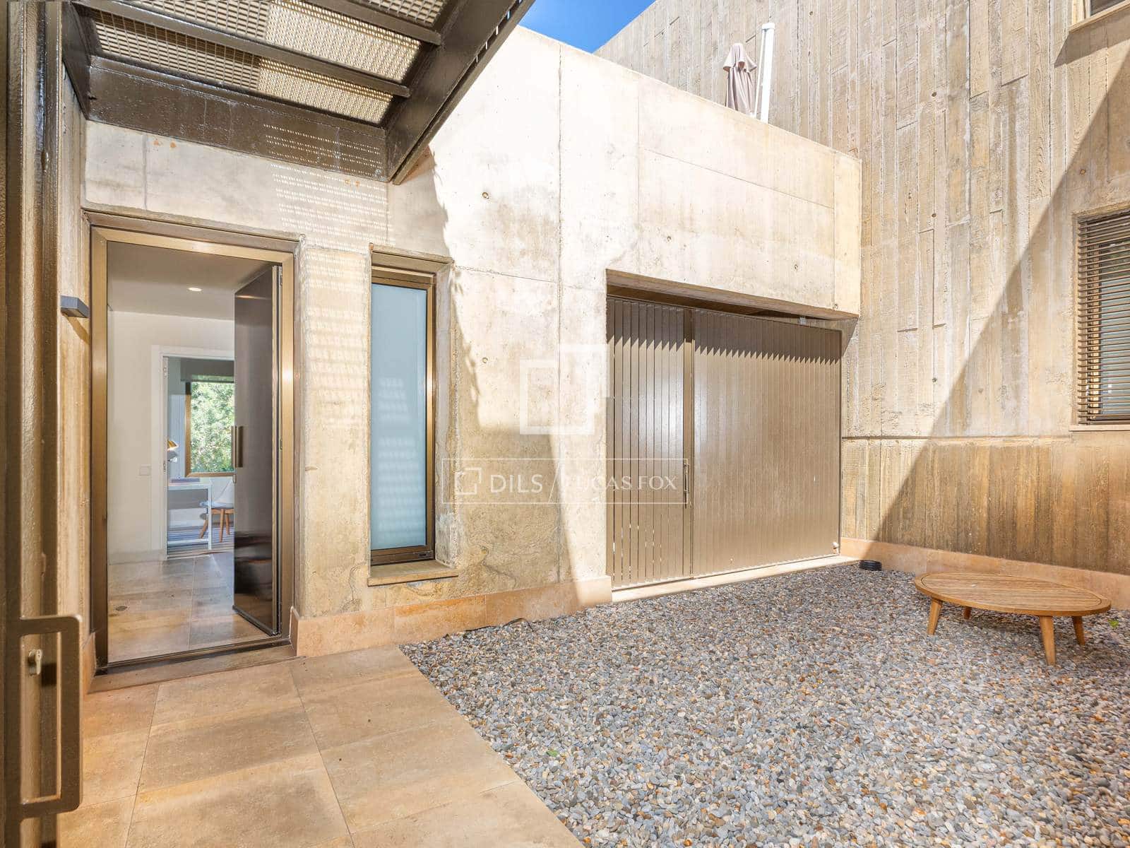 4 Zimmer Villa zu verkaufen in Sa Riera mit Pool - 775.000 € (Ref: 9893190)