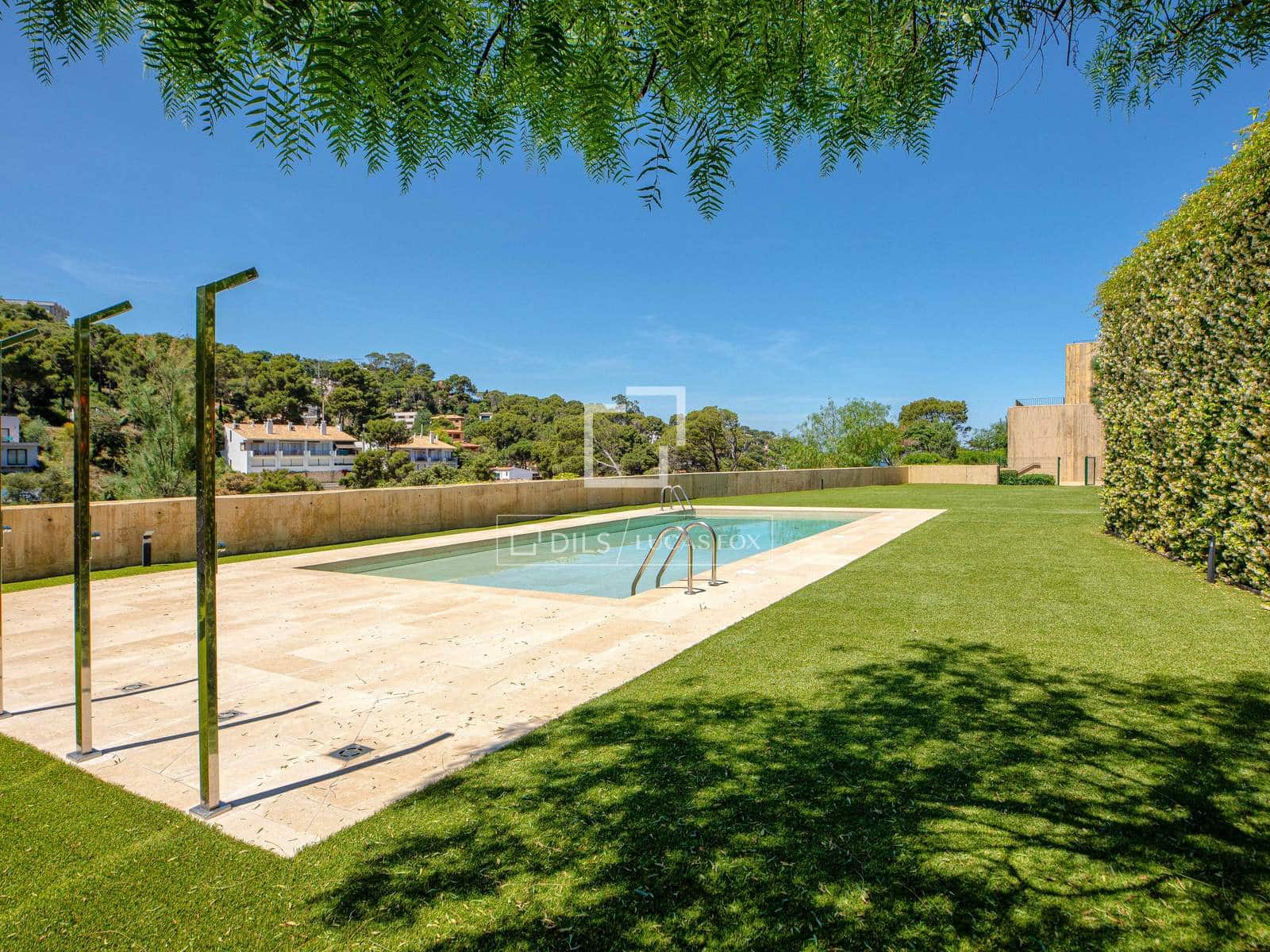 4 Zimmer Villa zu verkaufen in Sa Riera mit Pool - 775.000 € (Ref: 9893190)