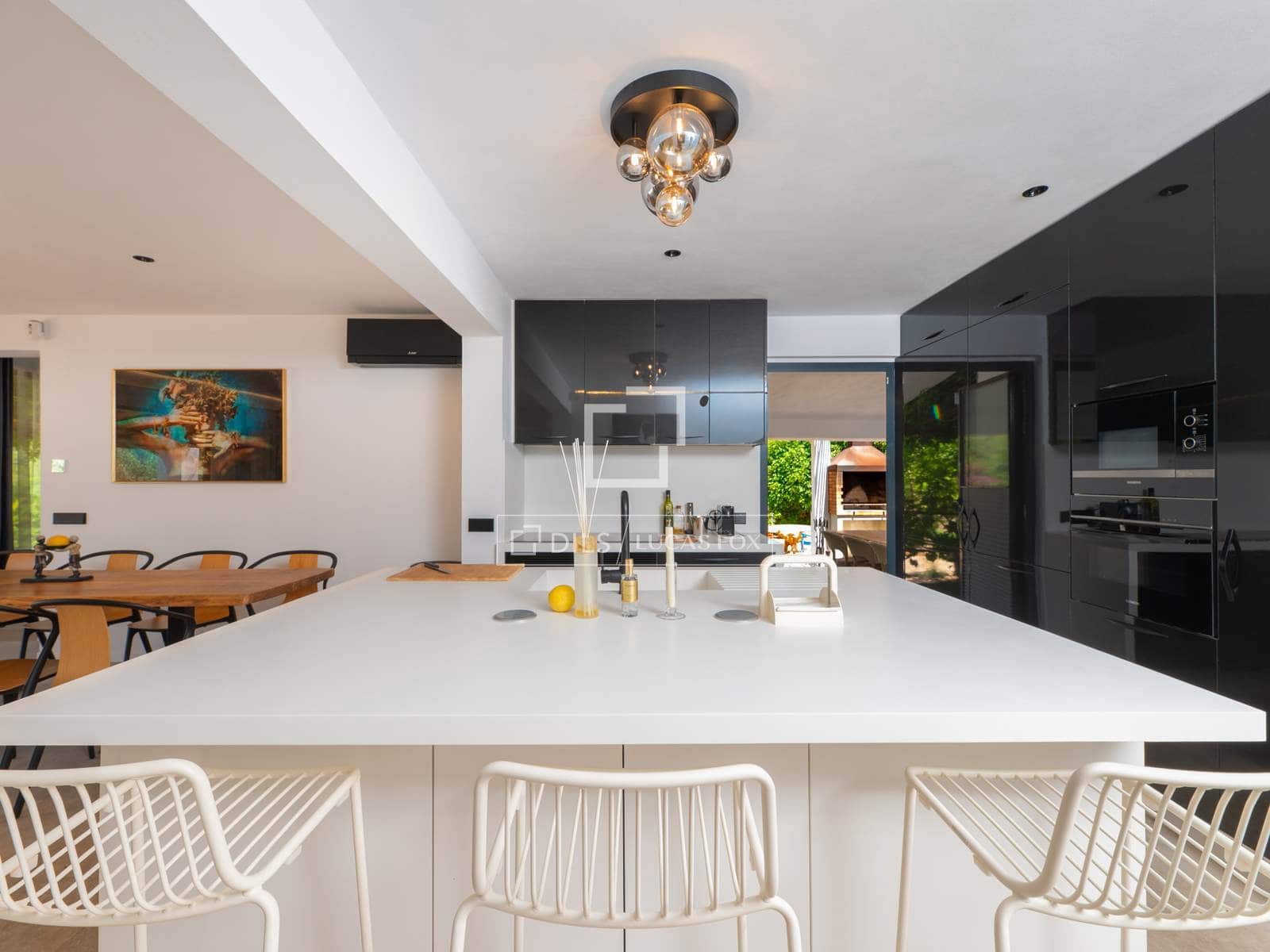 4 slaapkamer Villa te huur in Ibiza dorp met zwembad garage - € 12.500 (Ref: 9893192)