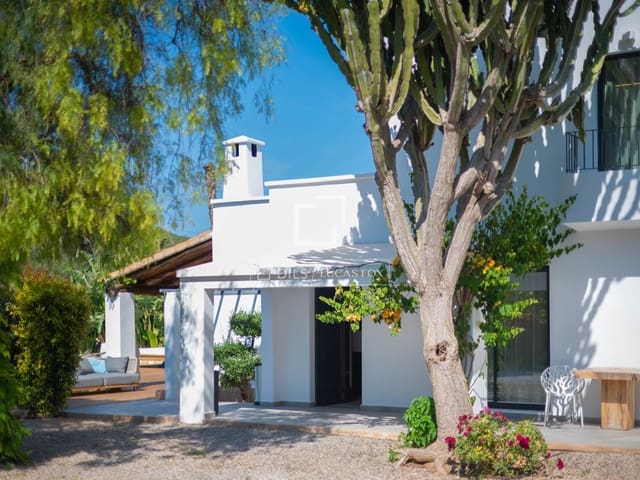 4 soverom Villa til leie i Ibiza by med svømmebasseng garasje - € 12 500 (Ref: 9893192)