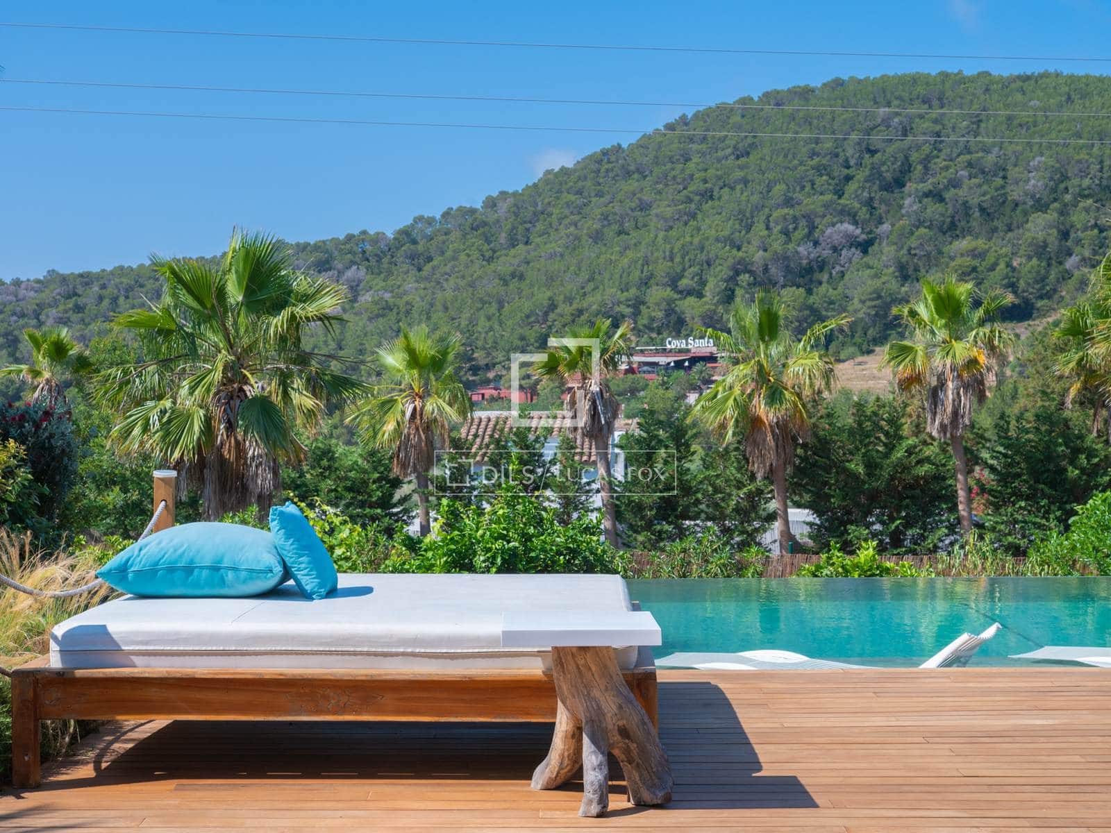 4 slaapkamer Villa te huur in Ibiza dorp met zwembad garage - € 12.500 (Ref: 9893192)