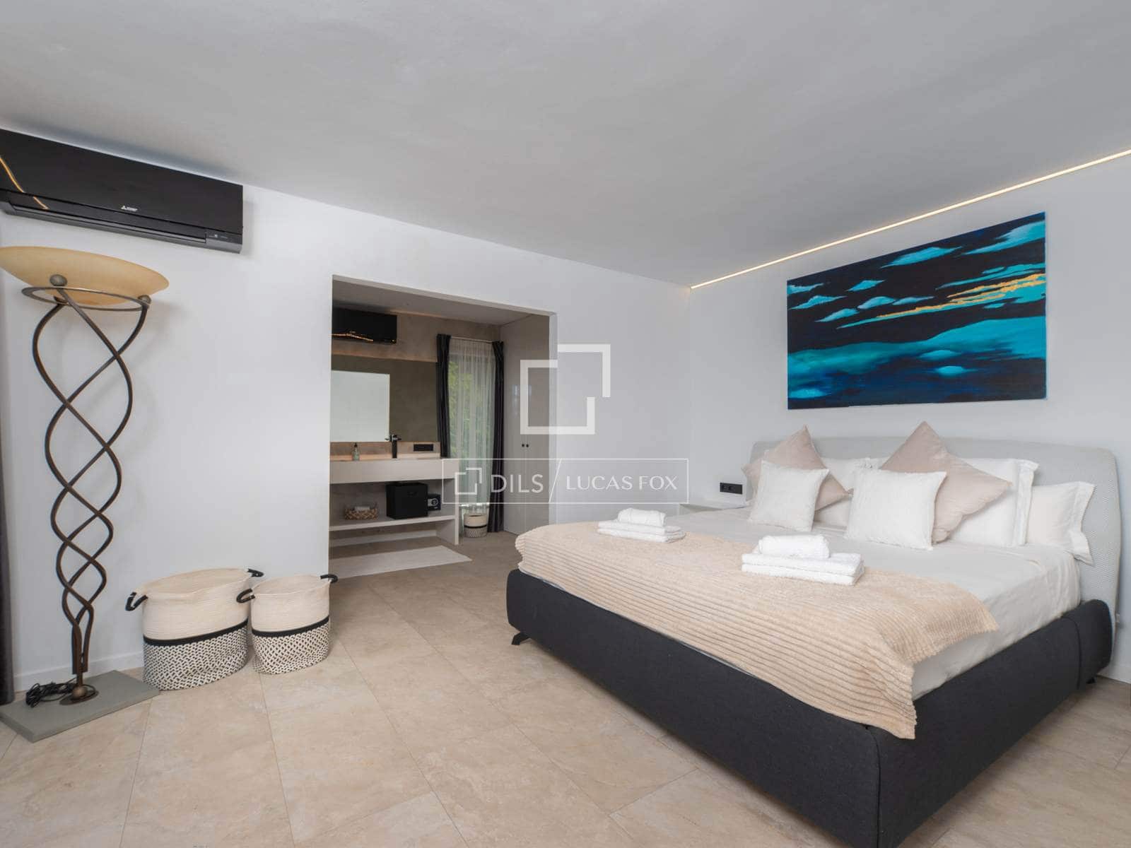 4 slaapkamer Villa te huur in Ibiza dorp met zwembad garage - € 12.500 (Ref: 9893192)