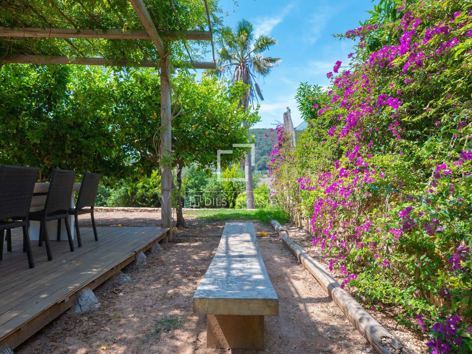 4 slaapkamer Villa te huur in Ibiza dorp met zwembad garage - € 12.500 (Ref: 9893192)