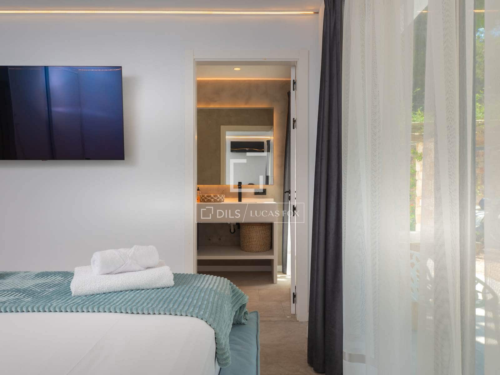 4 slaapkamer Villa te huur in Ibiza dorp met zwembad garage - € 12.500 (Ref: 9893192)